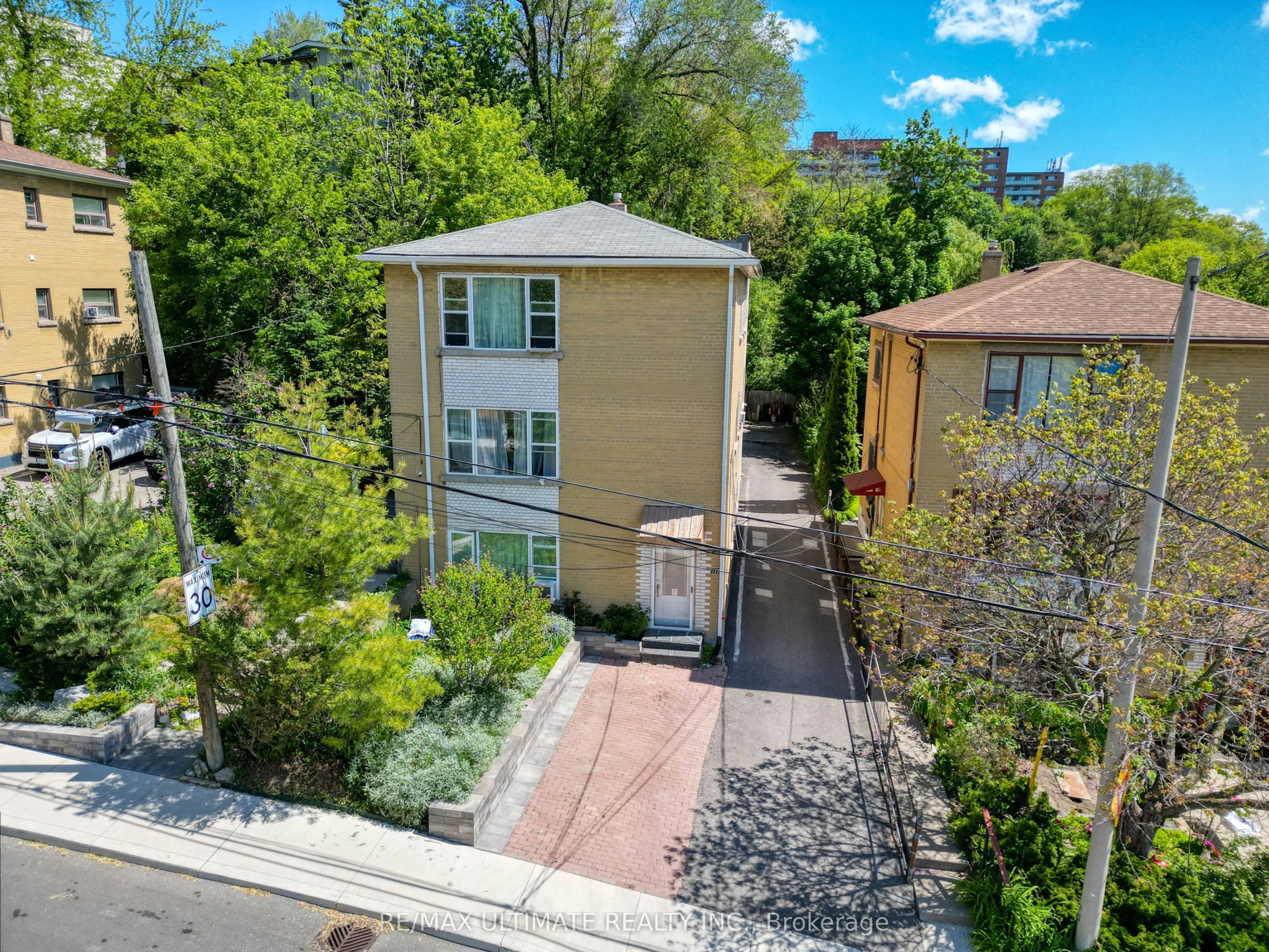 177 Varsity Road