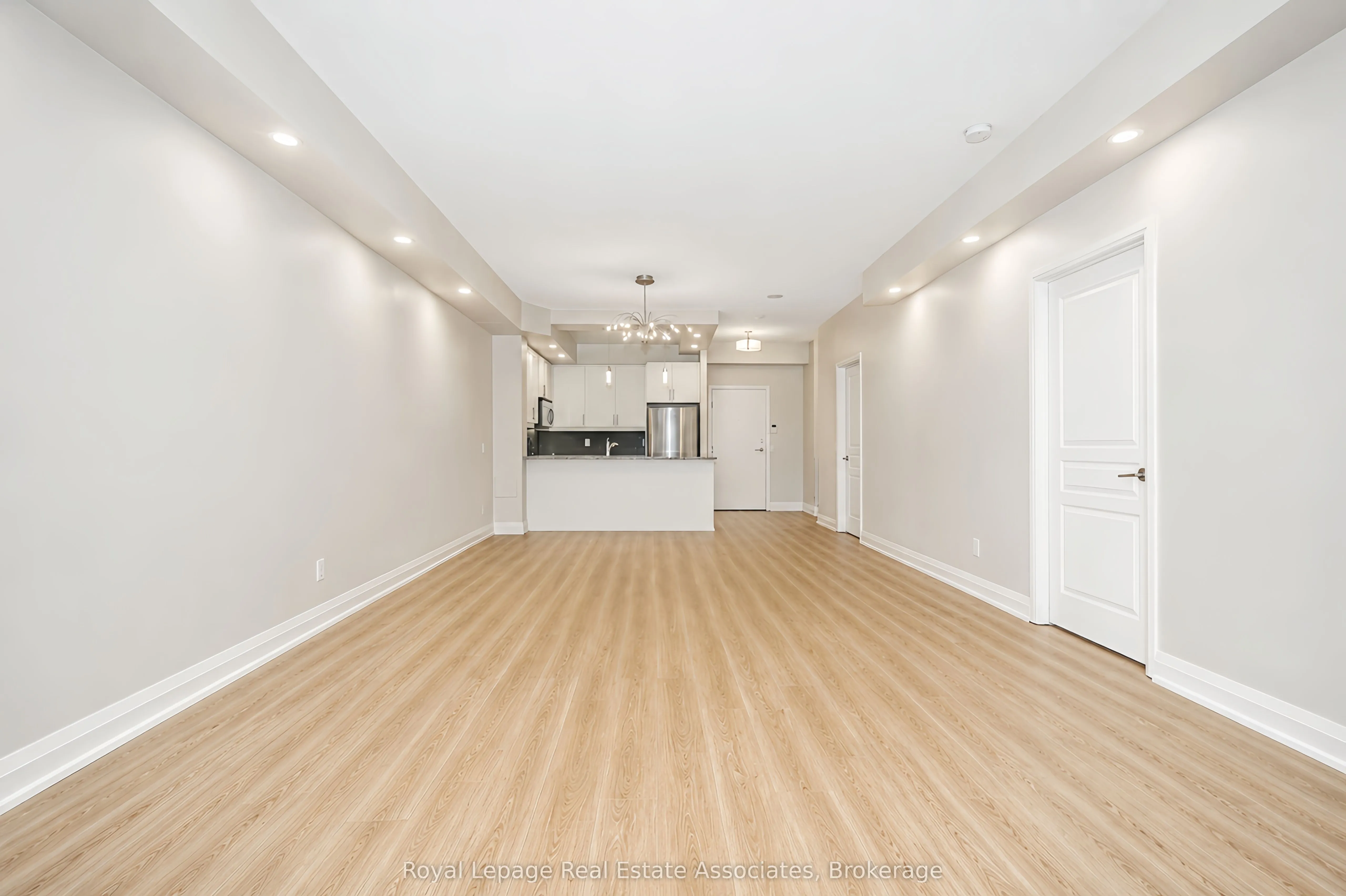 1 Hurontario Street #308