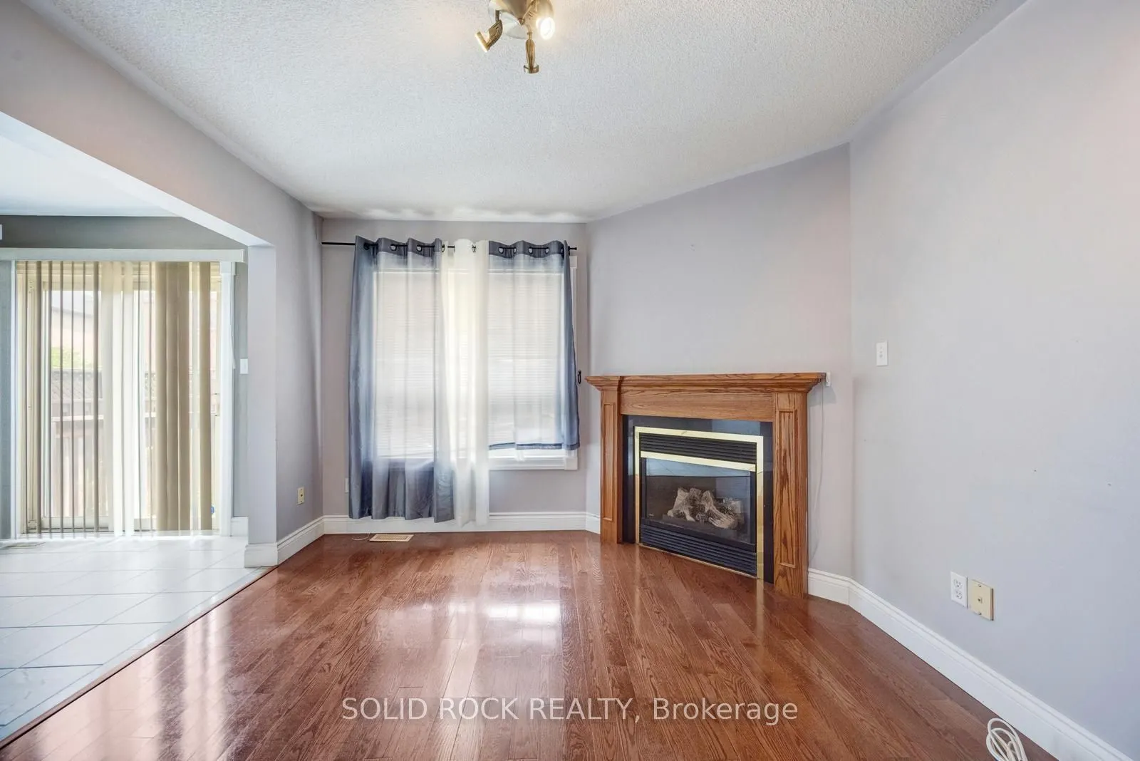 41 Trumpet Valley Boulevard