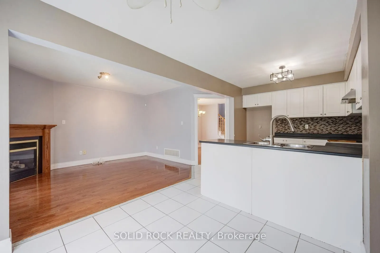 41 Trumpet Valley Boulevard