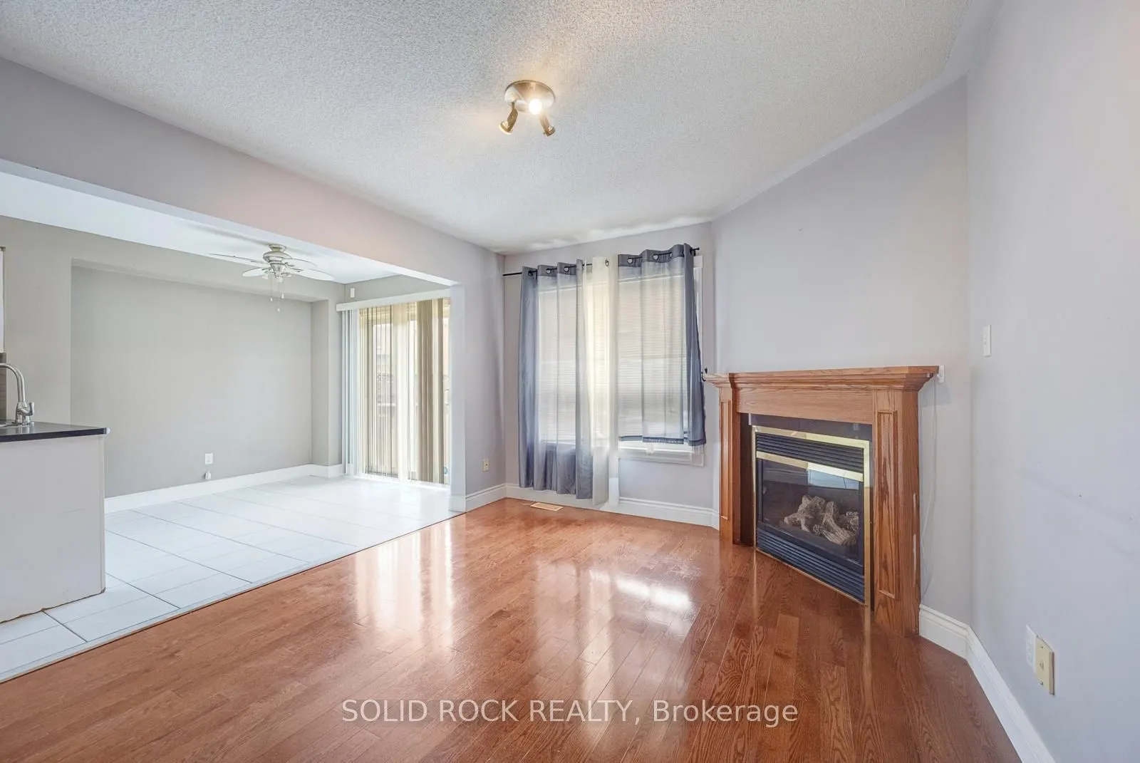 41 Trumpet Valley Boulevard