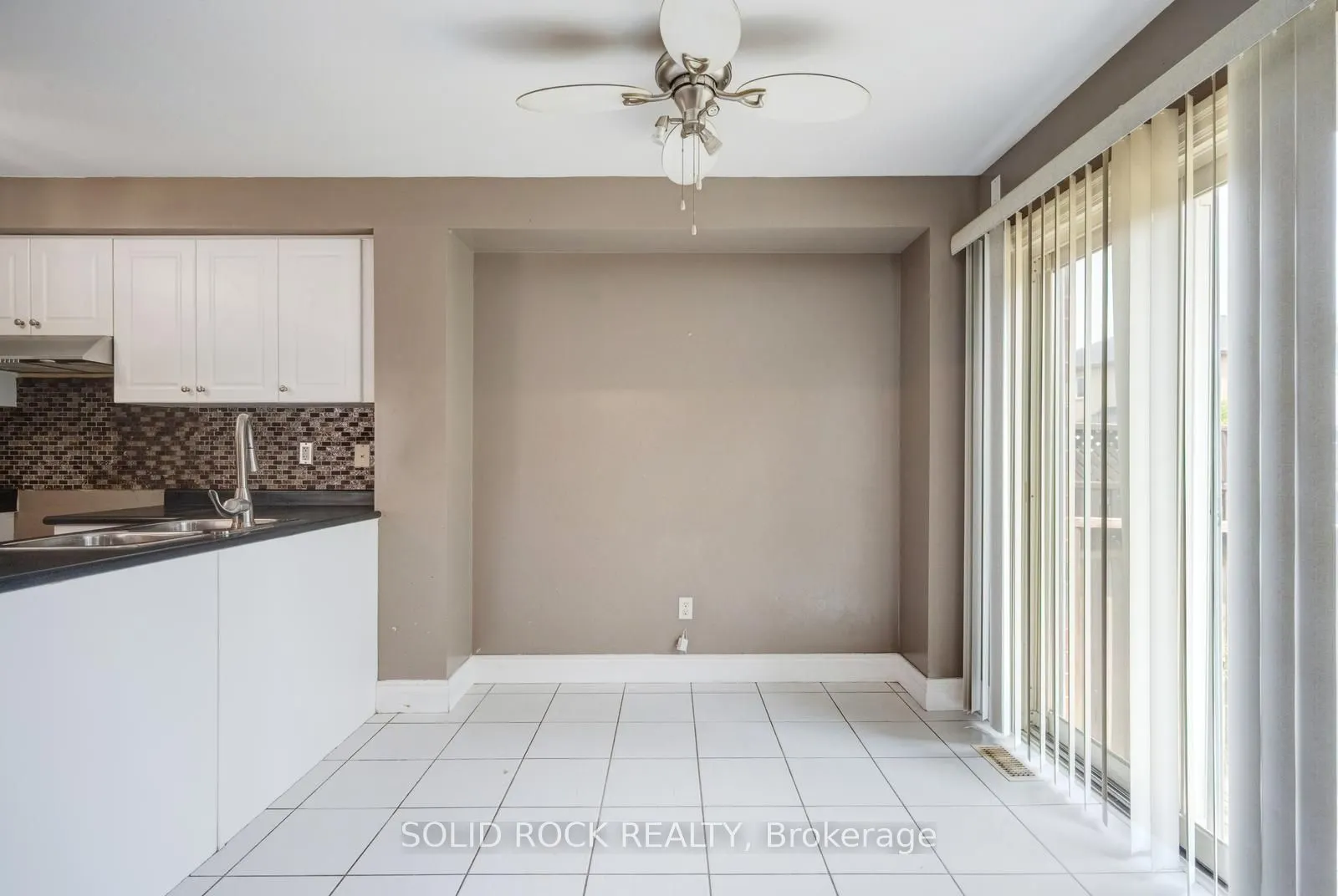41 Trumpet Valley Boulevard