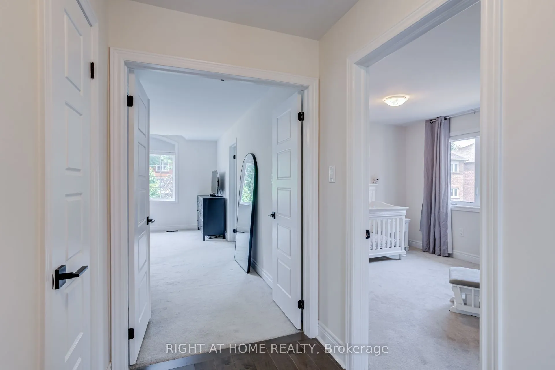 51 Rosewell Crescent