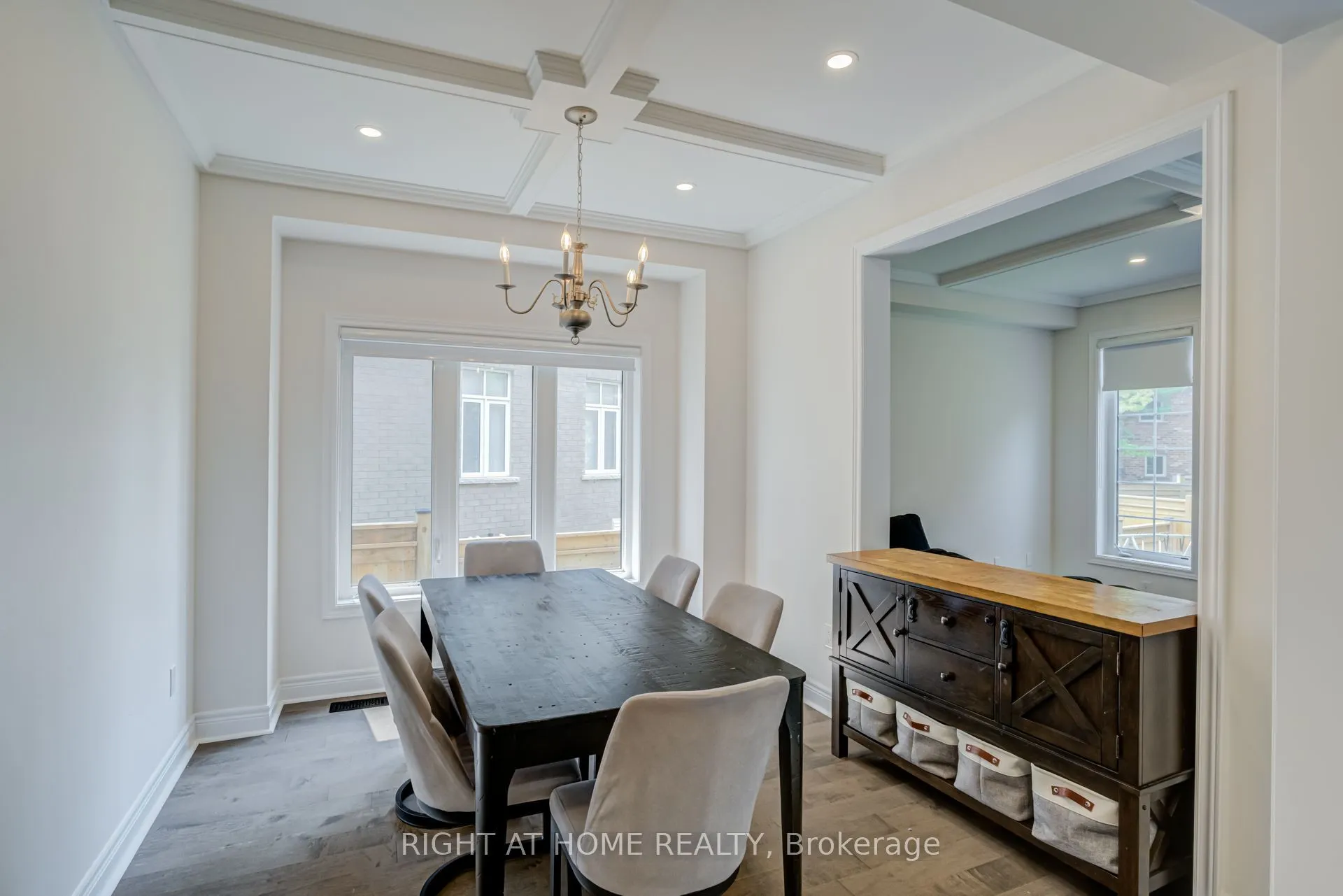 51 Rosewell Crescent