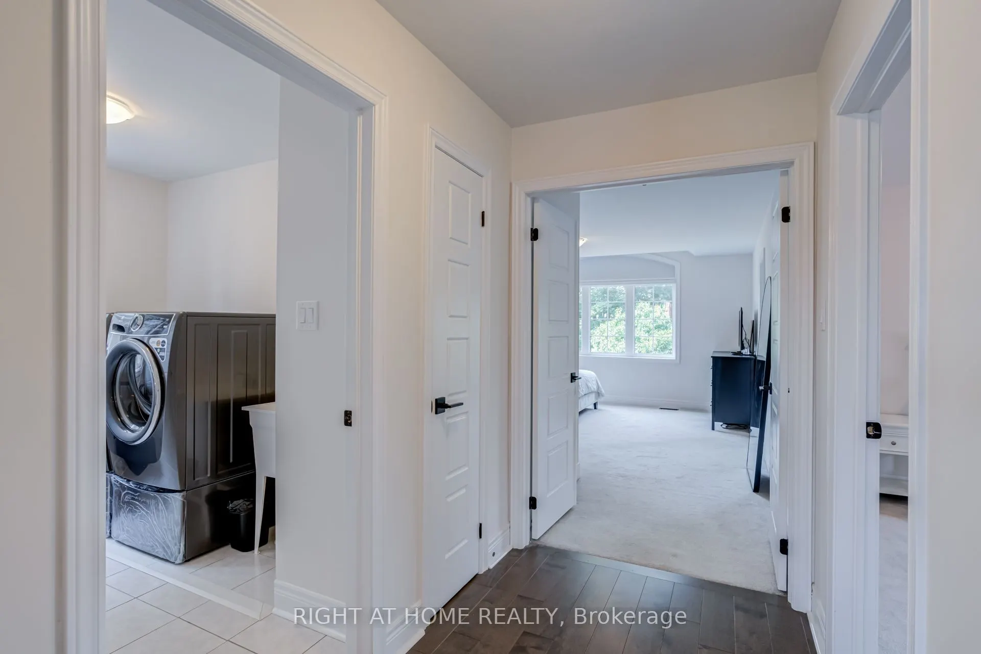 51 Rosewell Crescent
