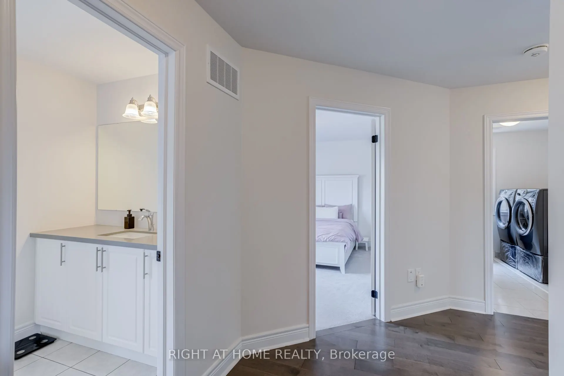 51 Rosewell Crescent