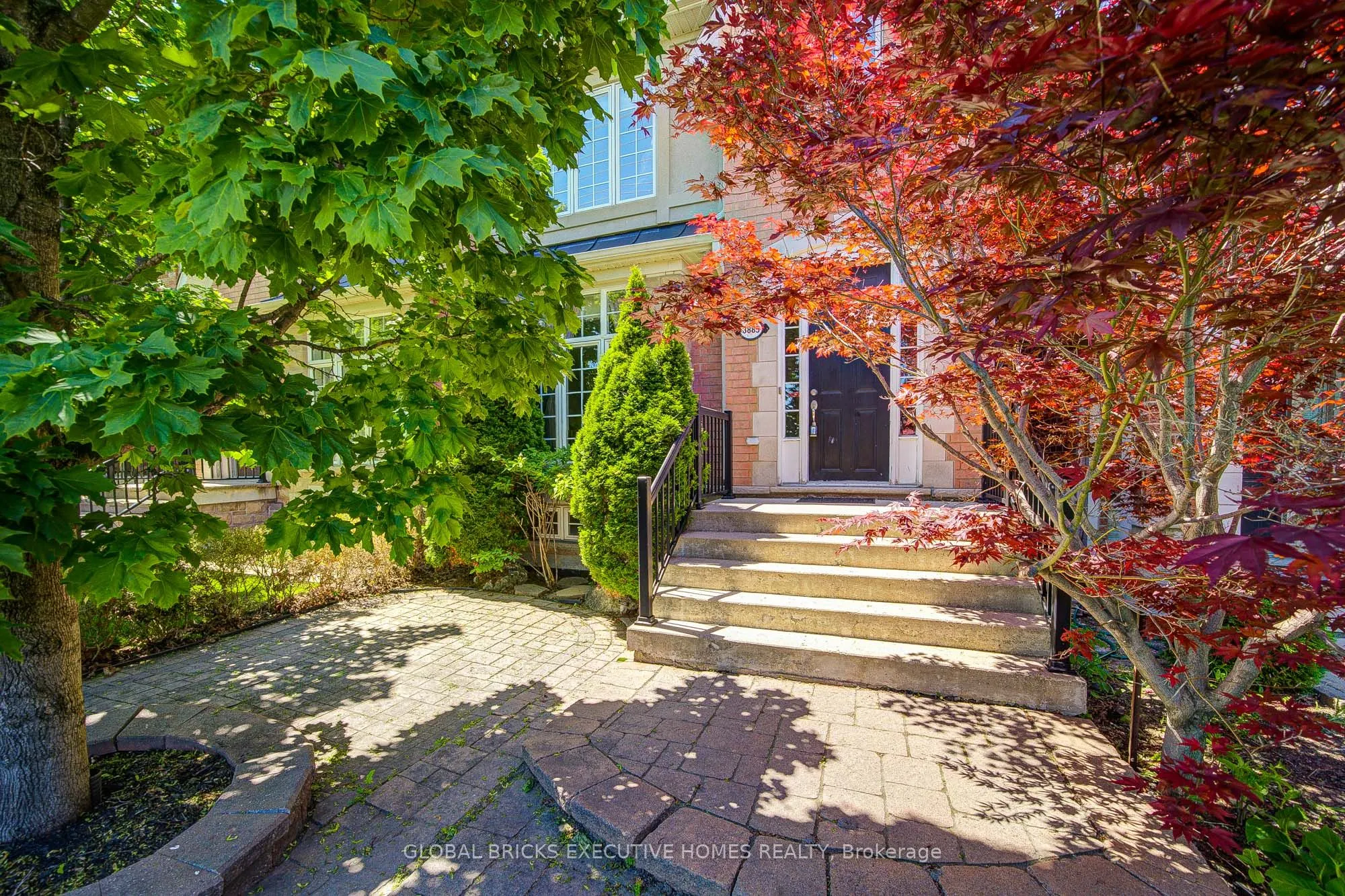 3885 Eglinton Avenue