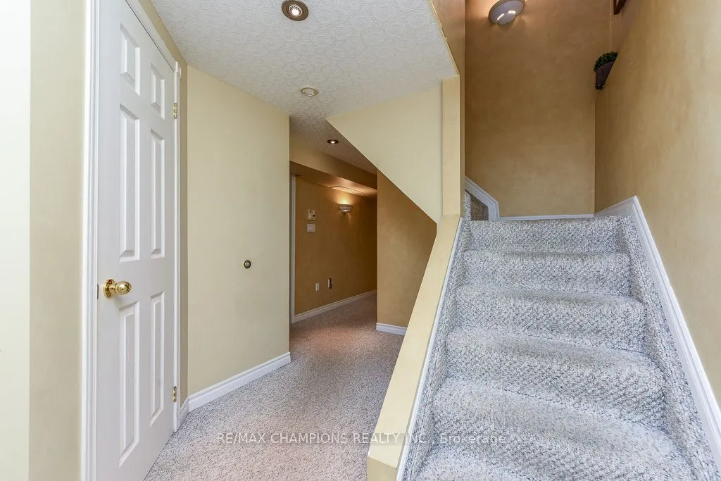 163 Simmons Boulevard