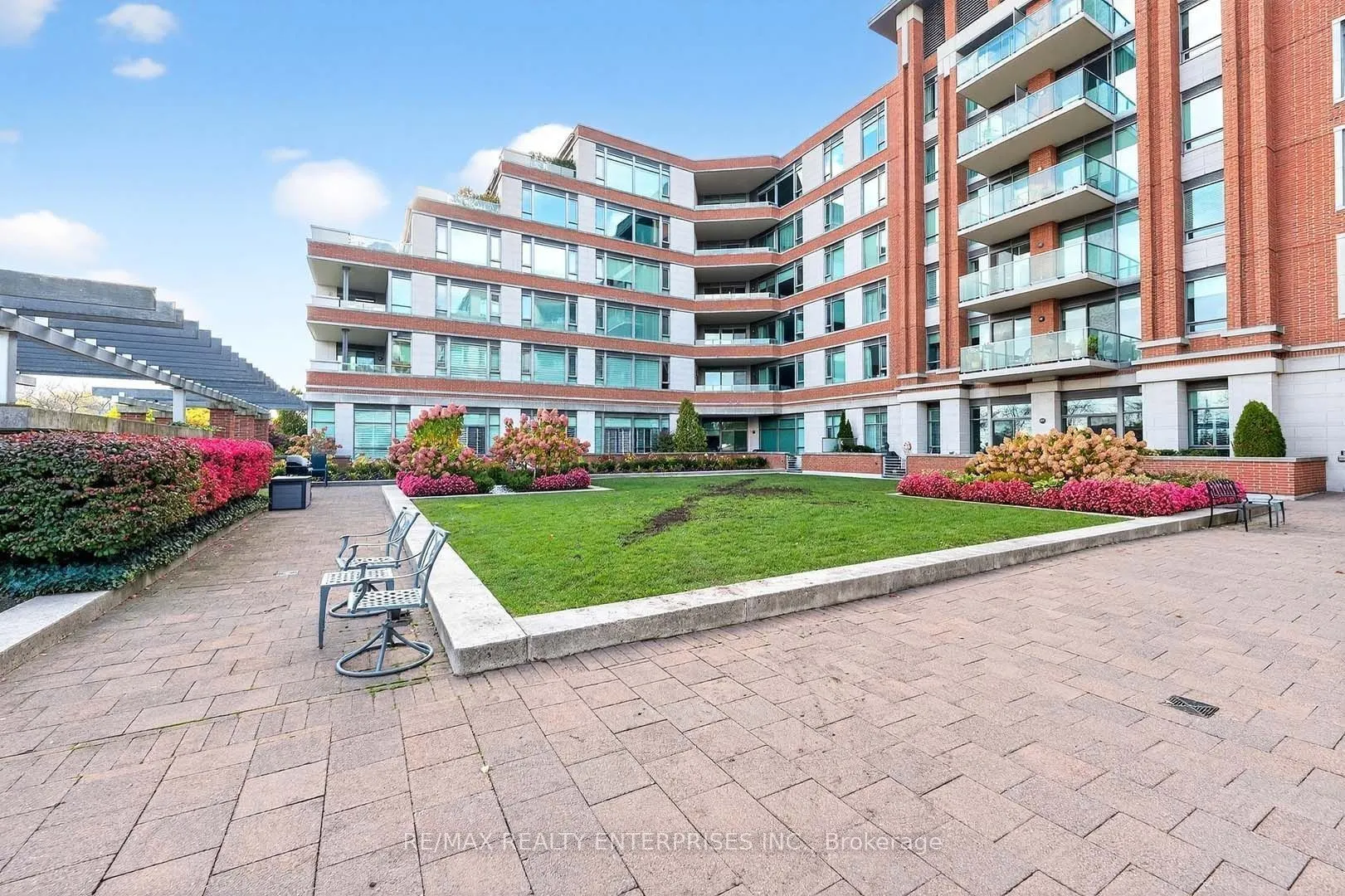65 Port Street E #503