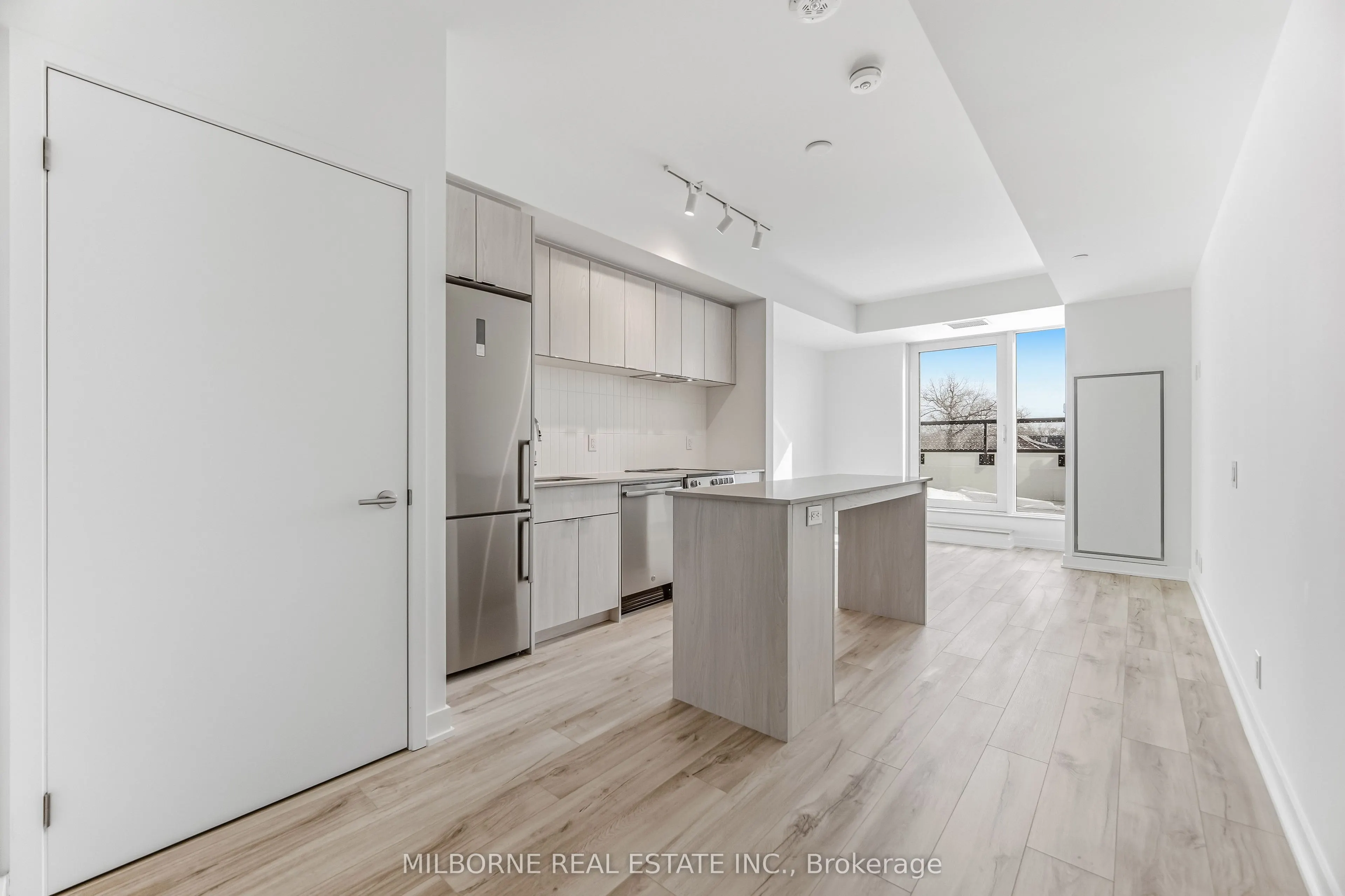 1660 Bloor Street W #510