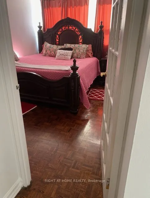 530 Lolita Gardens #1704