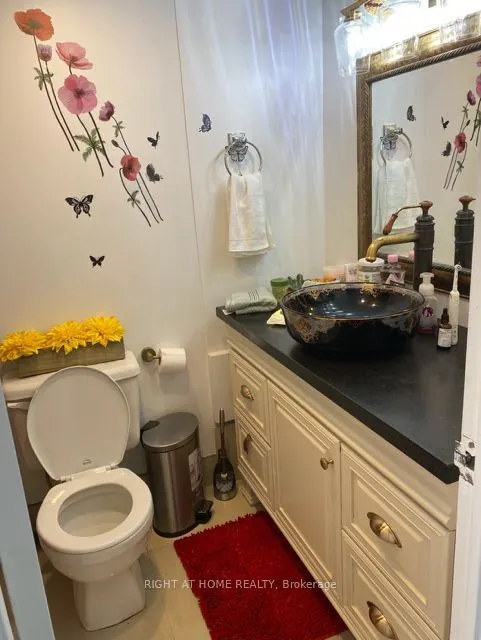 530 Lolita Gardens #1704