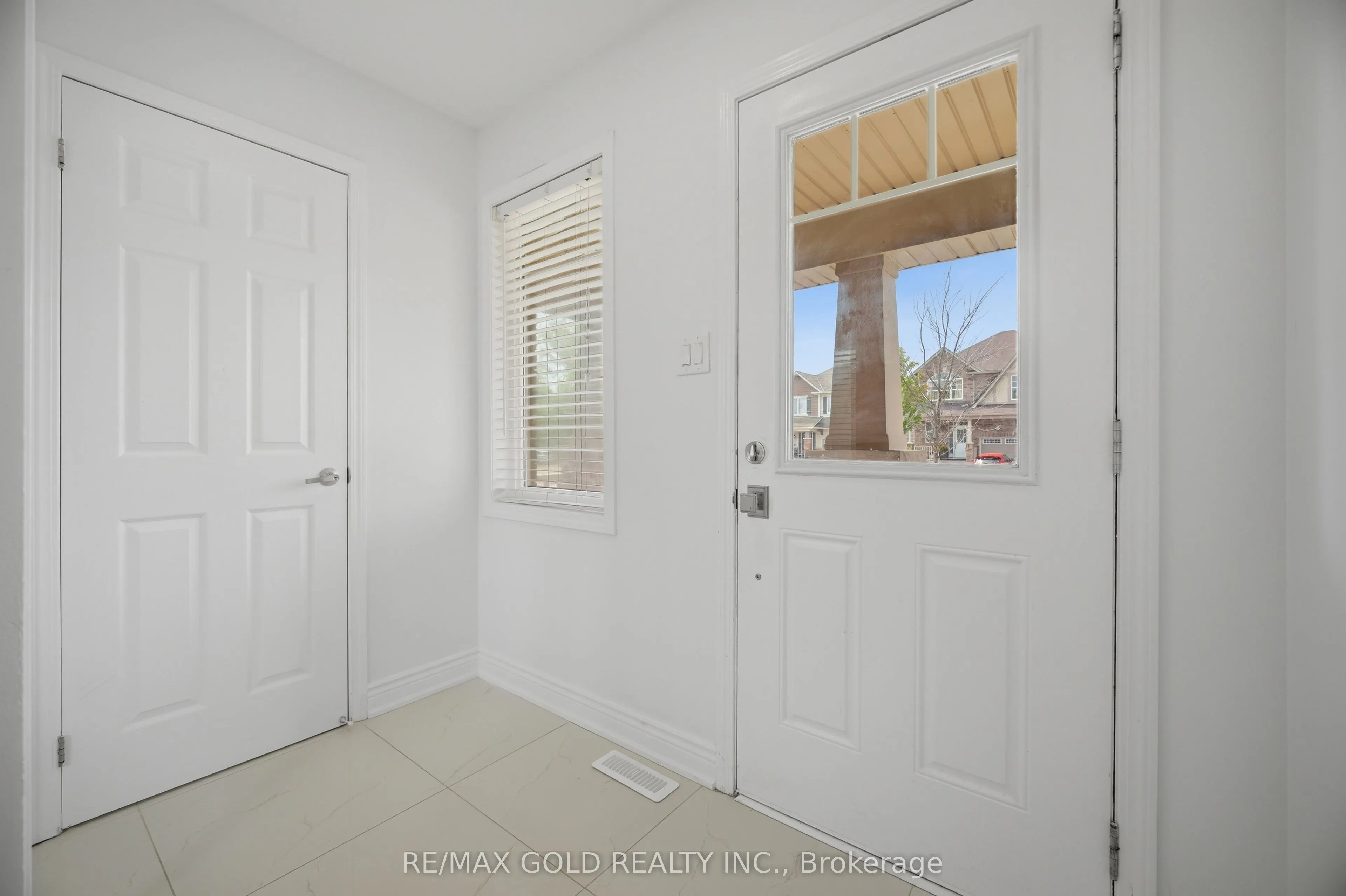 1071 Savoline Boulevard