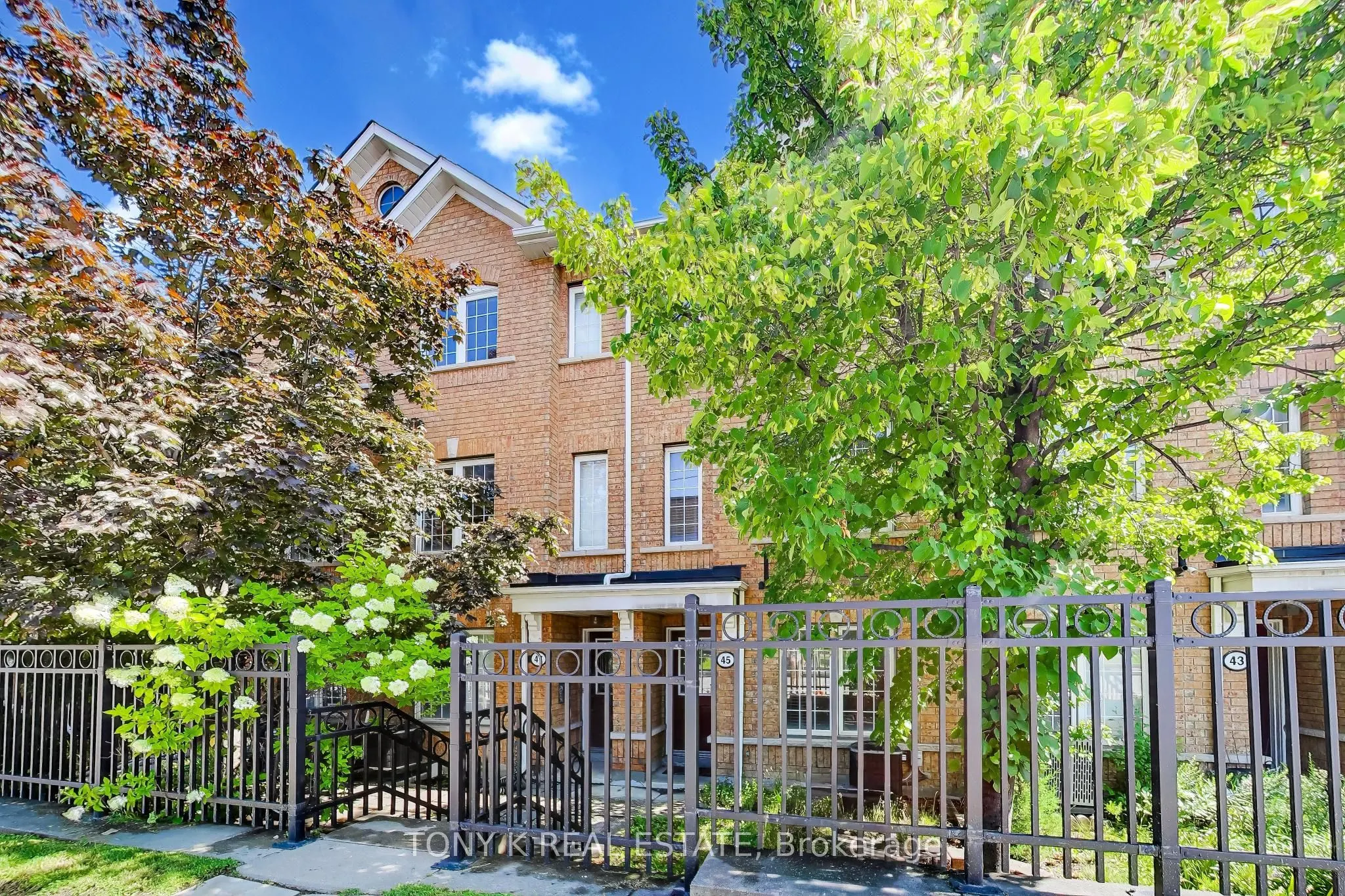 45 Weston Road #10