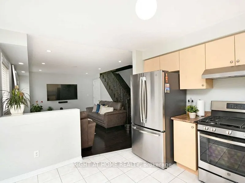 33 SCHOONER Drive #UPPER