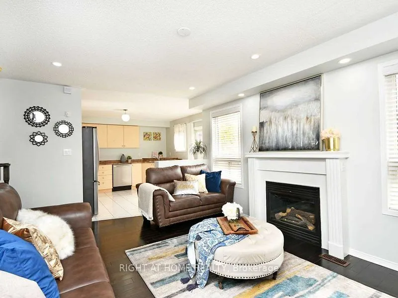 33 SCHOONER Drive #UPPER