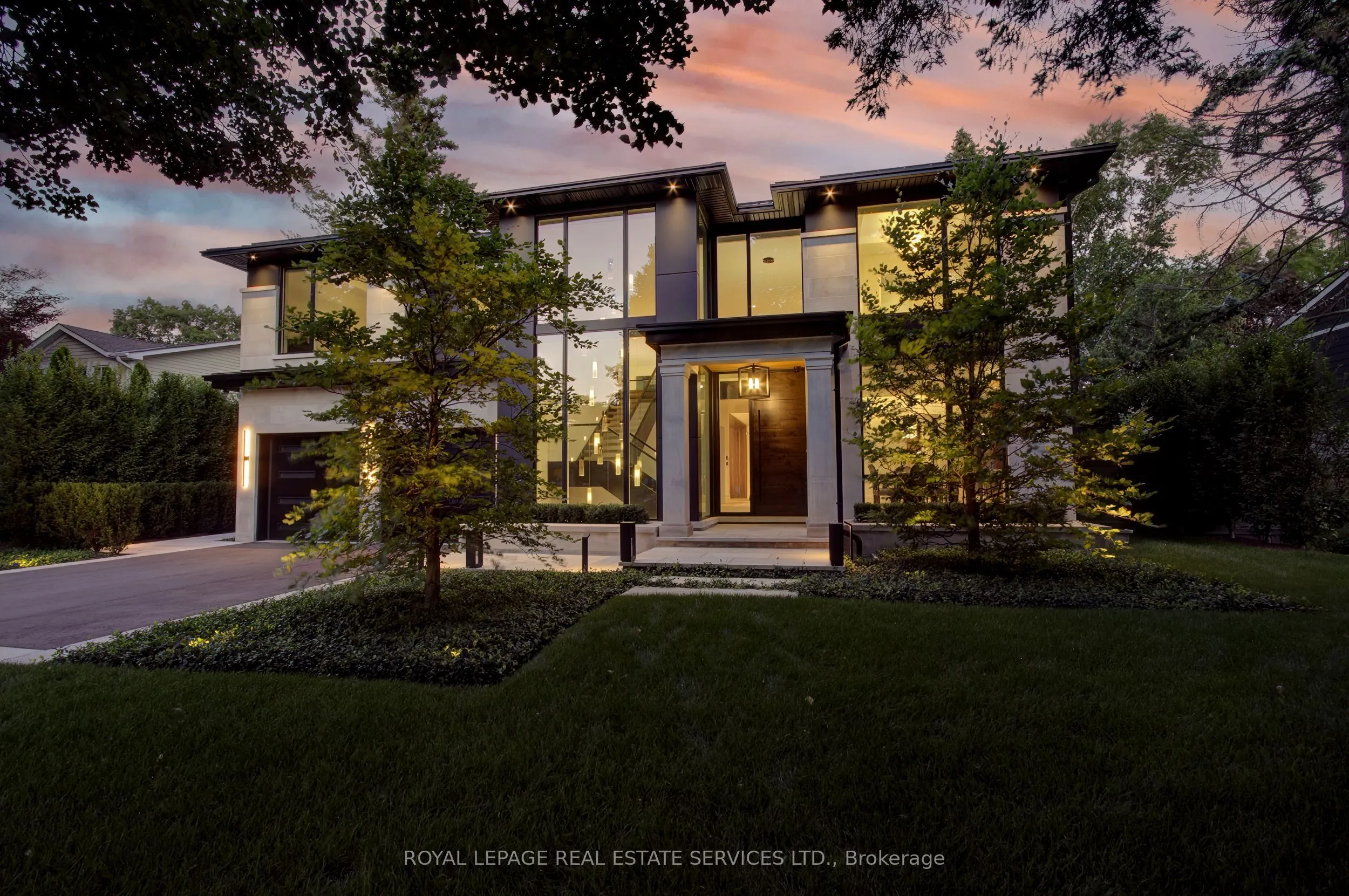 1472 Oakhill Drive
