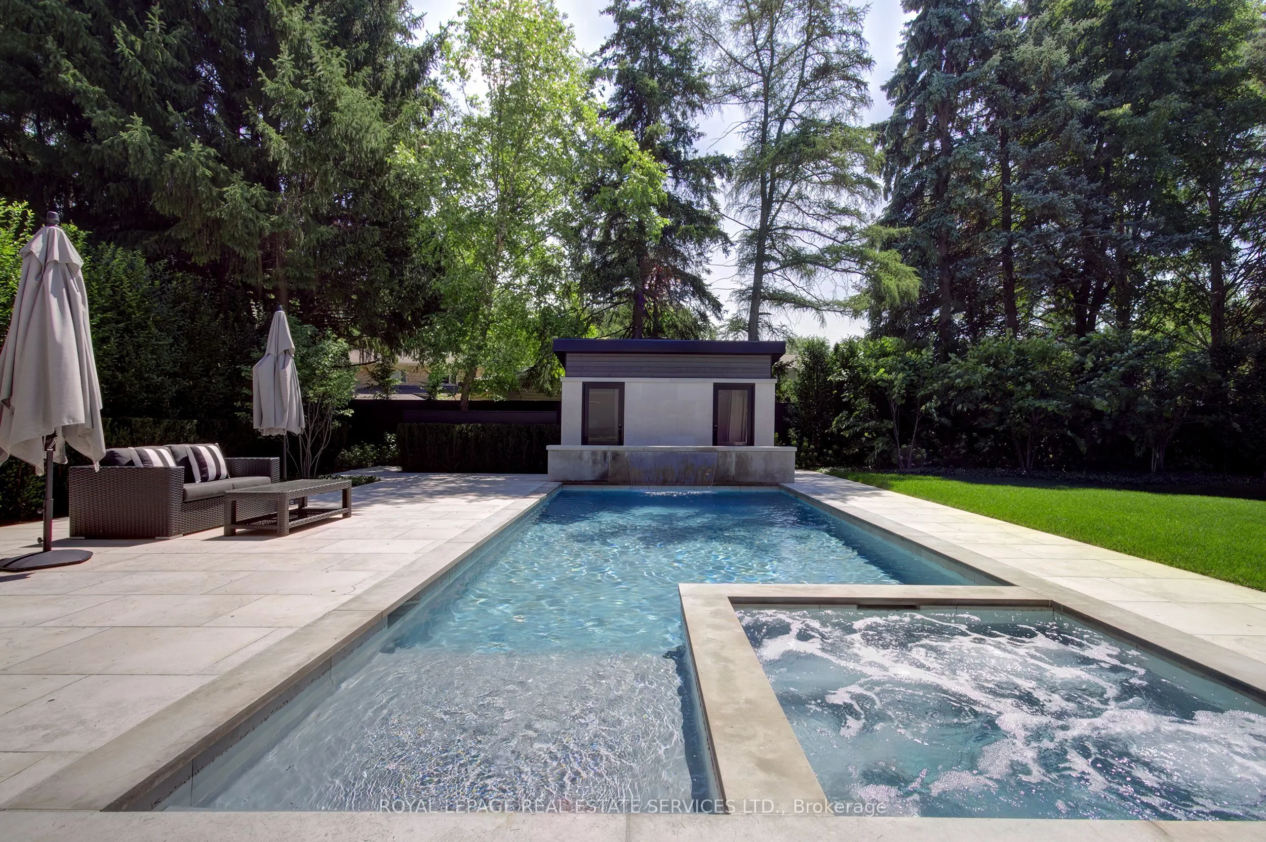 1472 Oakhill Drive