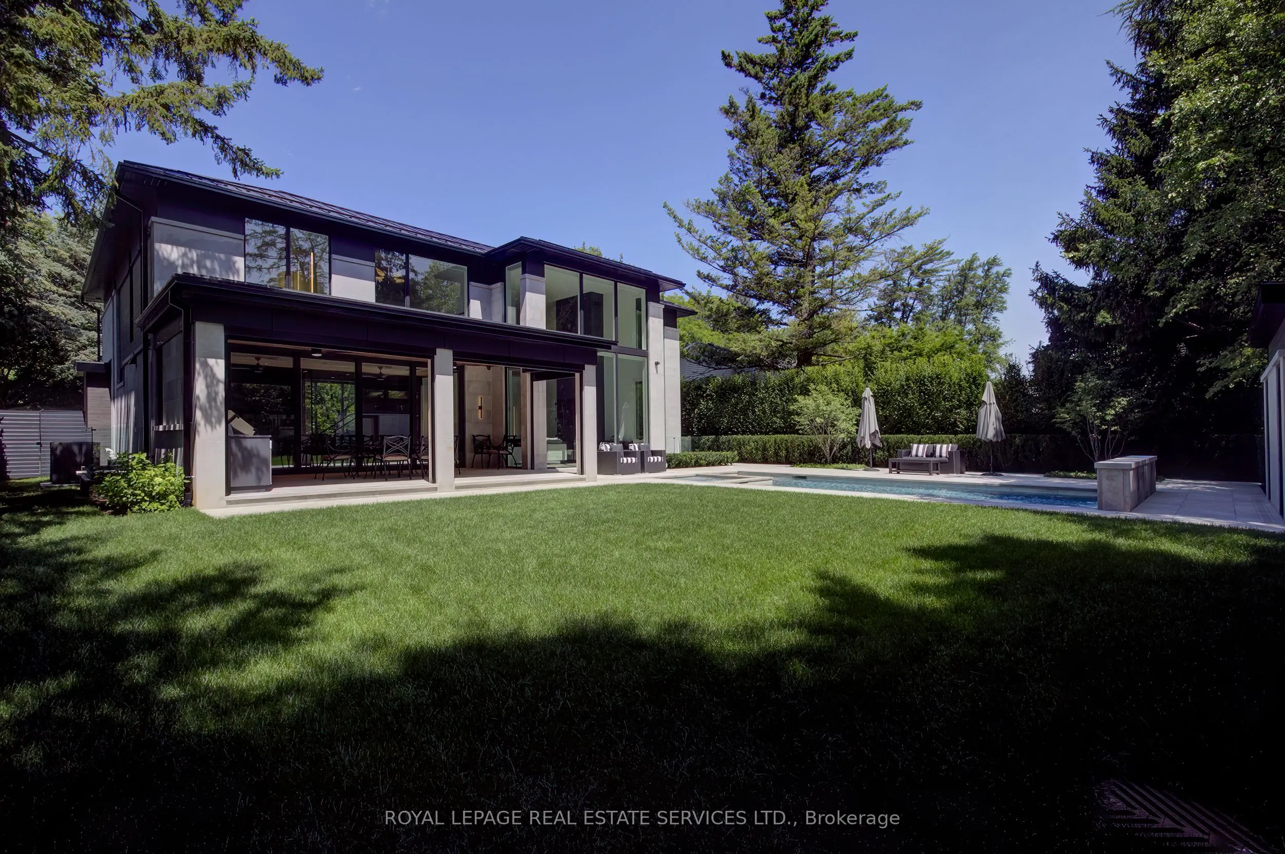 1472 Oakhill Drive