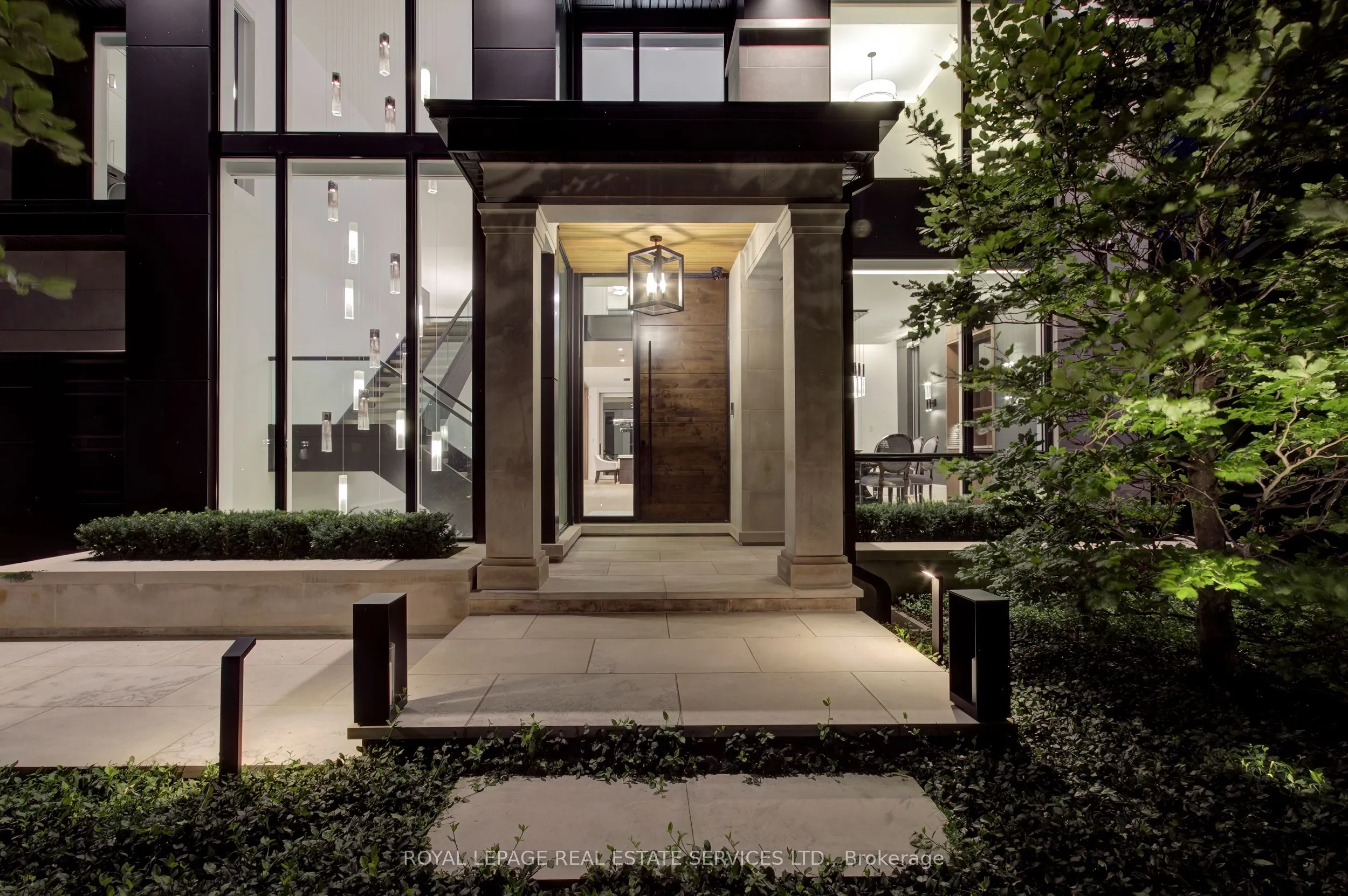 1472 Oakhill Drive