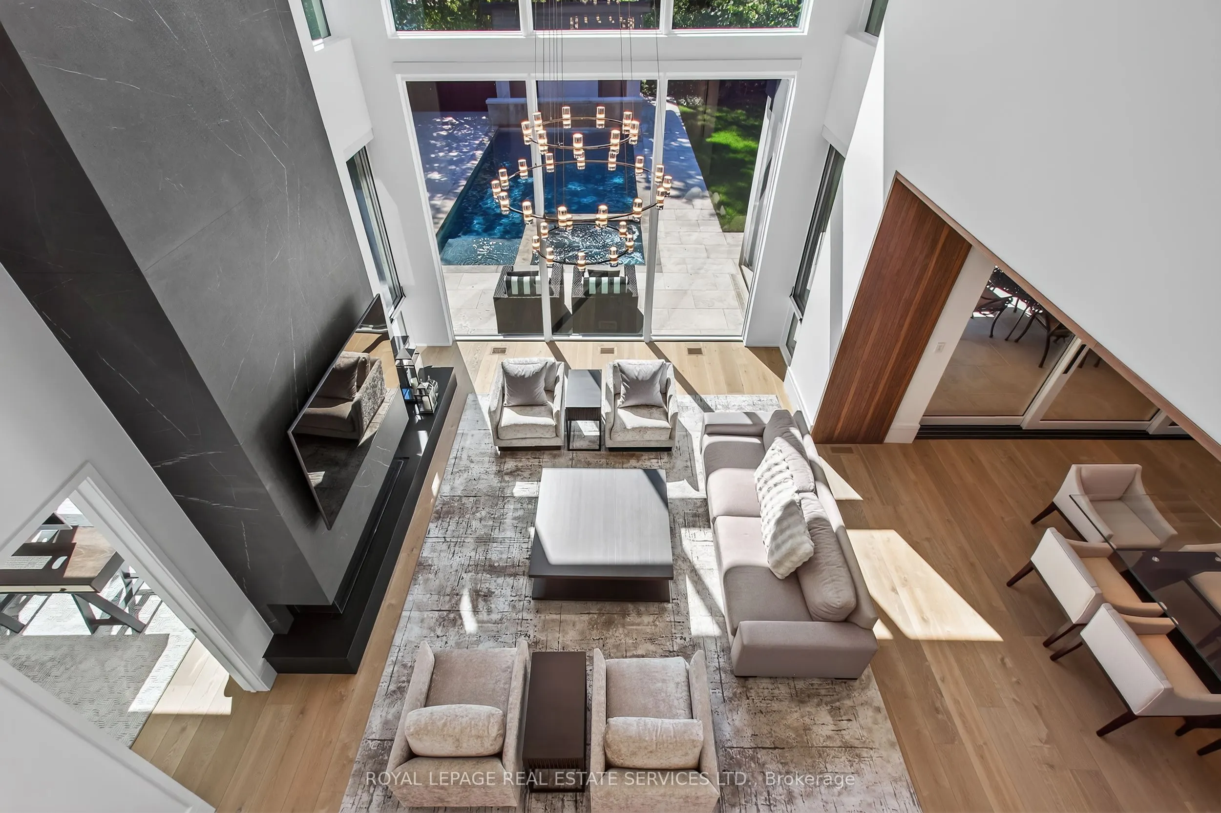 1472 Oakhill Drive