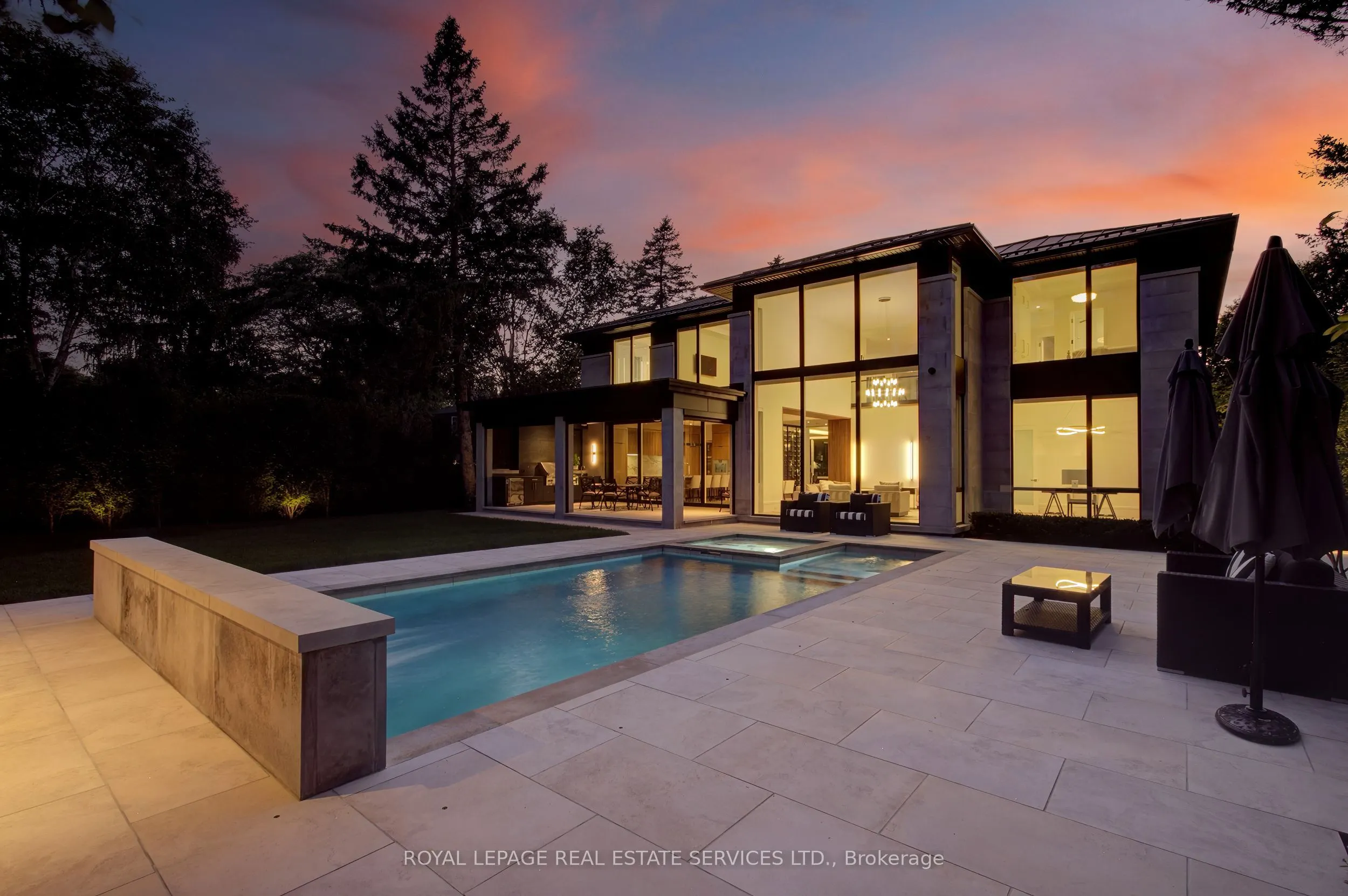 1472 Oakhill Drive