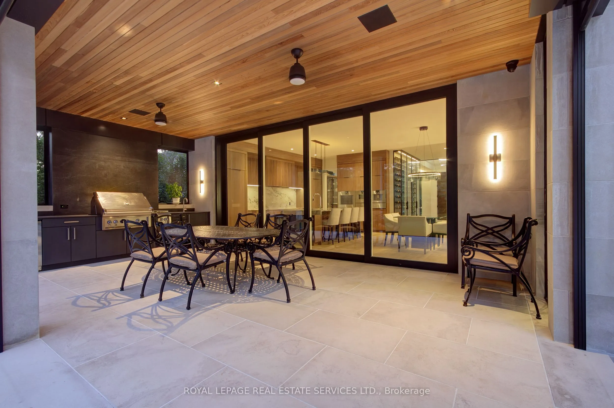 1472 Oakhill Drive