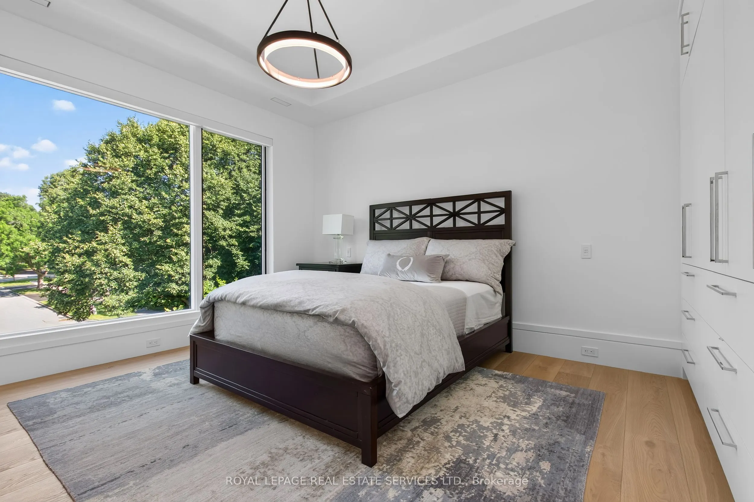 1472 Oakhill Drive