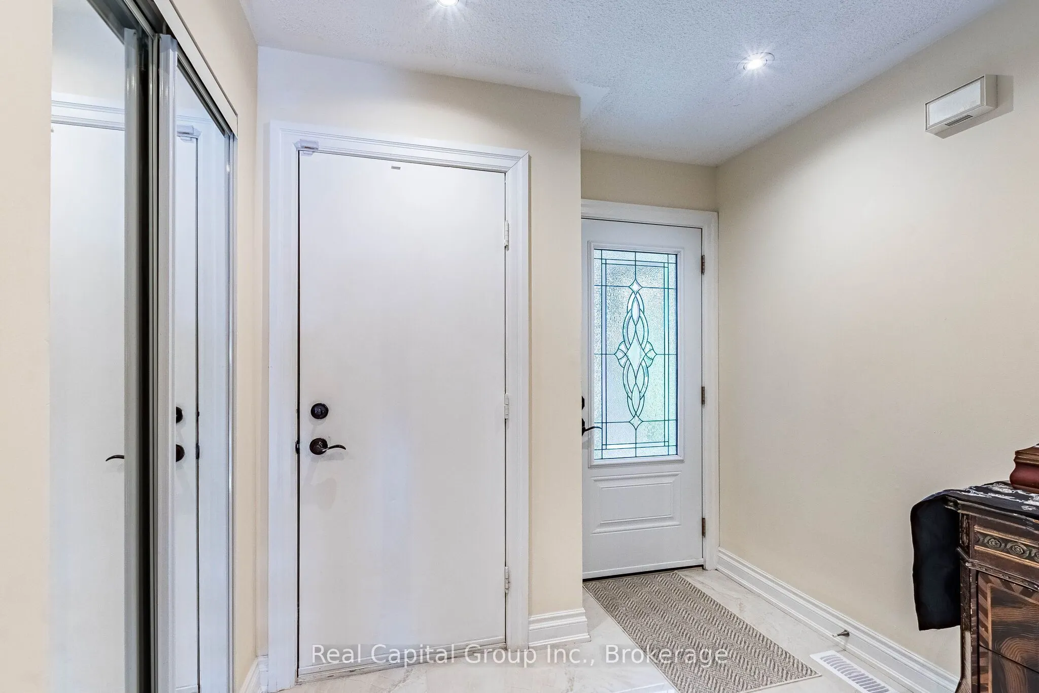77 Arthurs Crescent