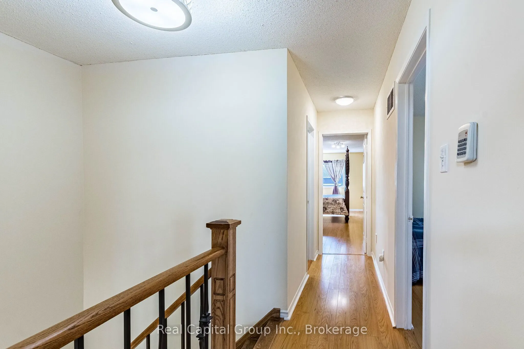 77 Arthurs Crescent