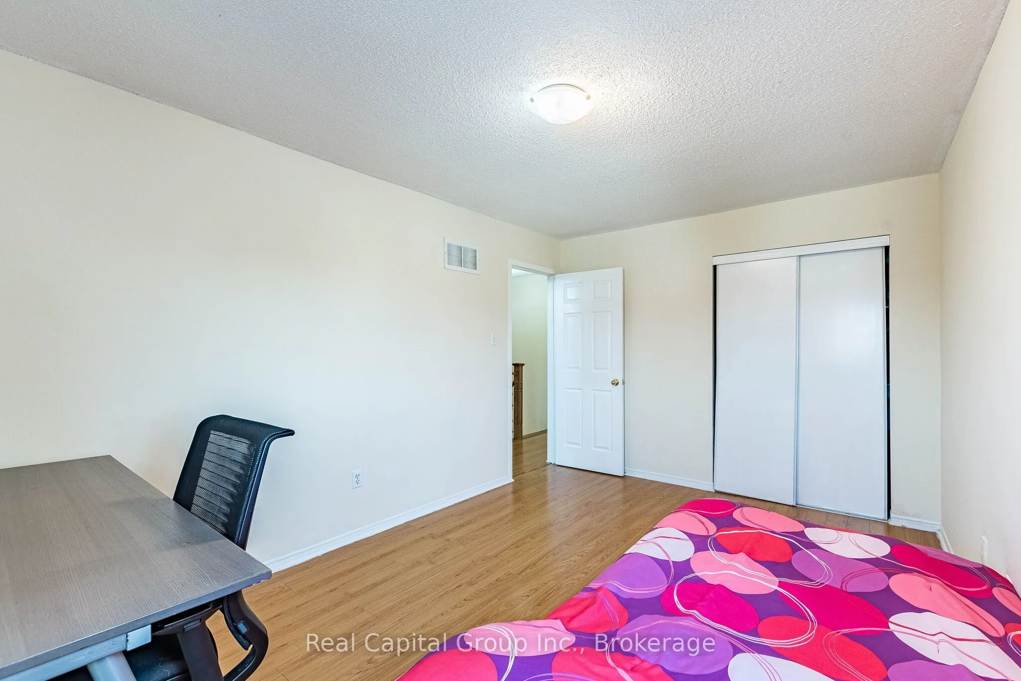77 Arthurs Crescent