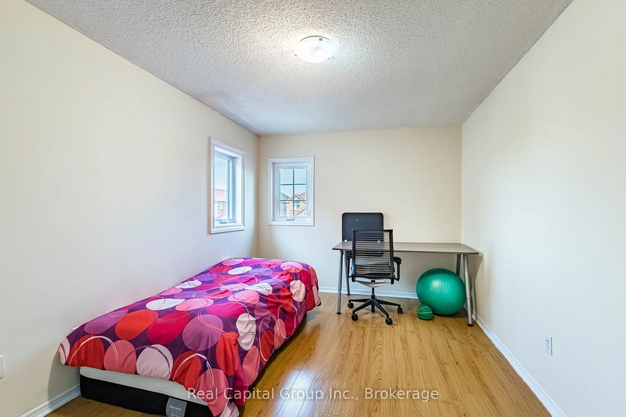 77 Arthurs Crescent