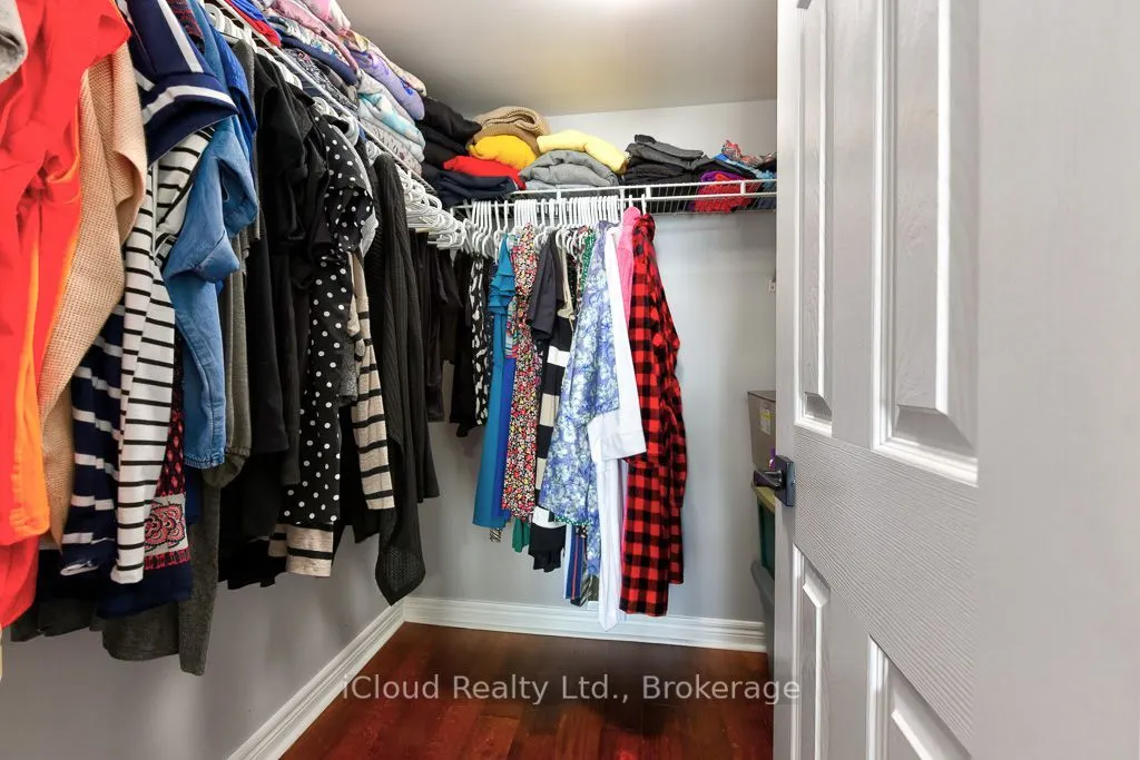 156 Enfield Place #1902