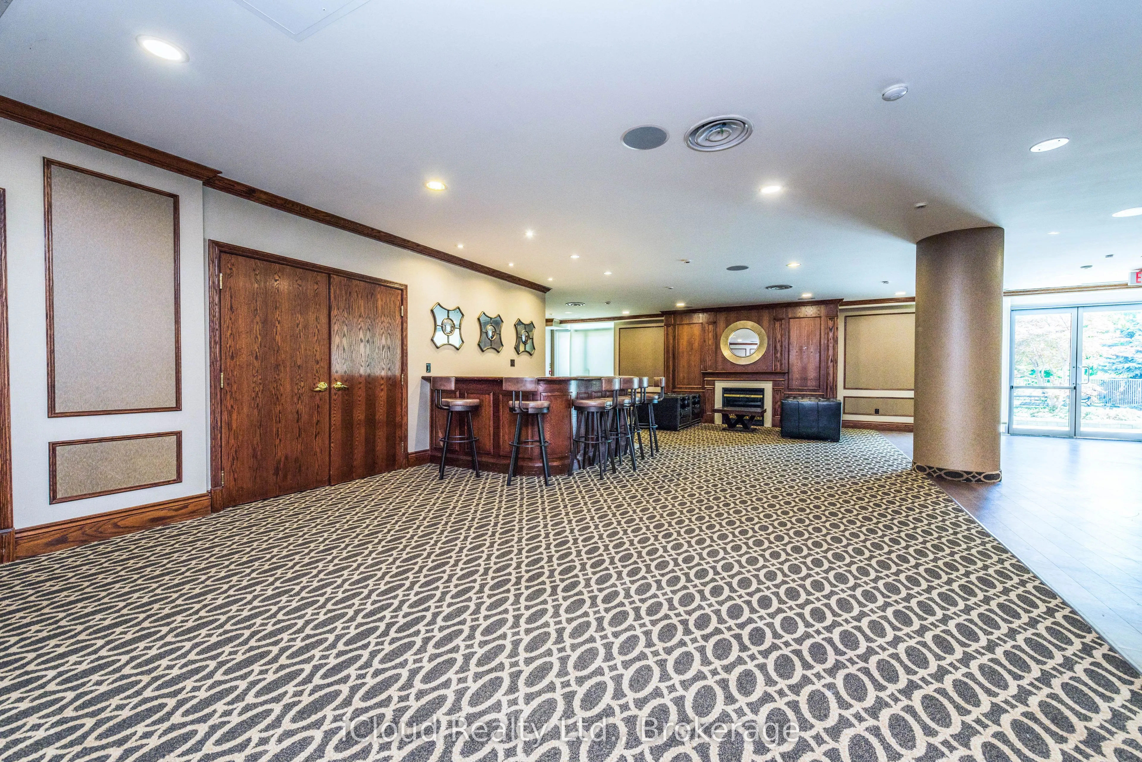 156 Enfield Place #1902