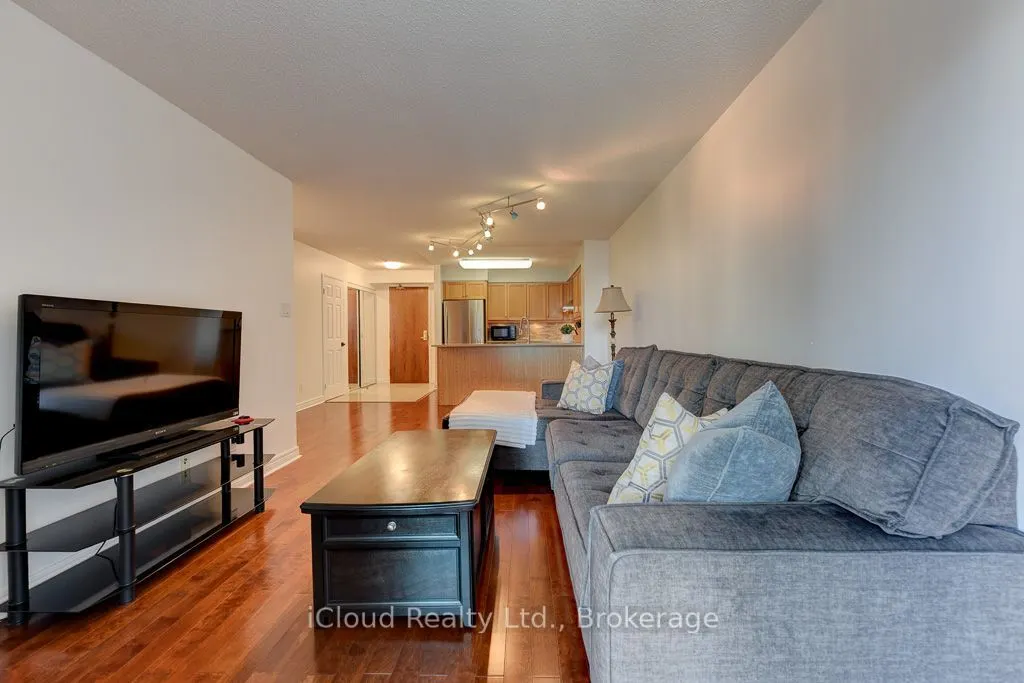 156 Enfield Place #1902