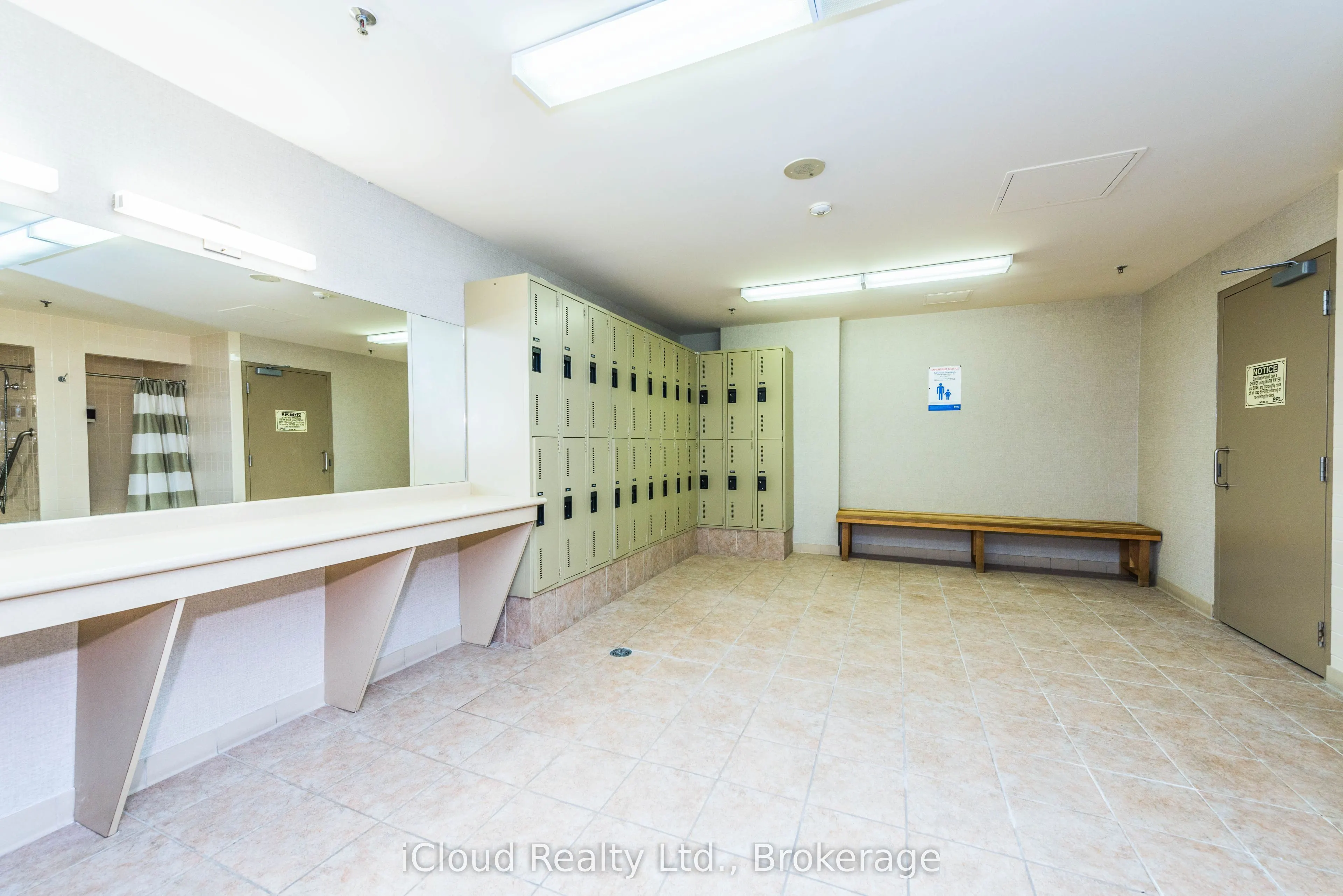156 Enfield Place #1902