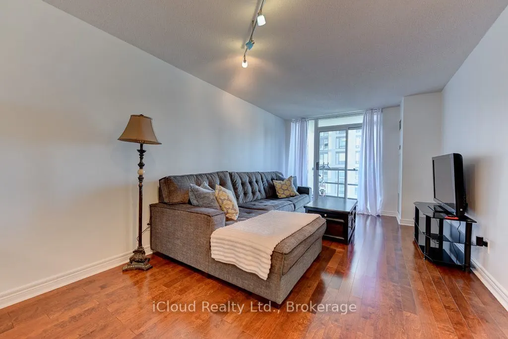 156 Enfield Place #1902