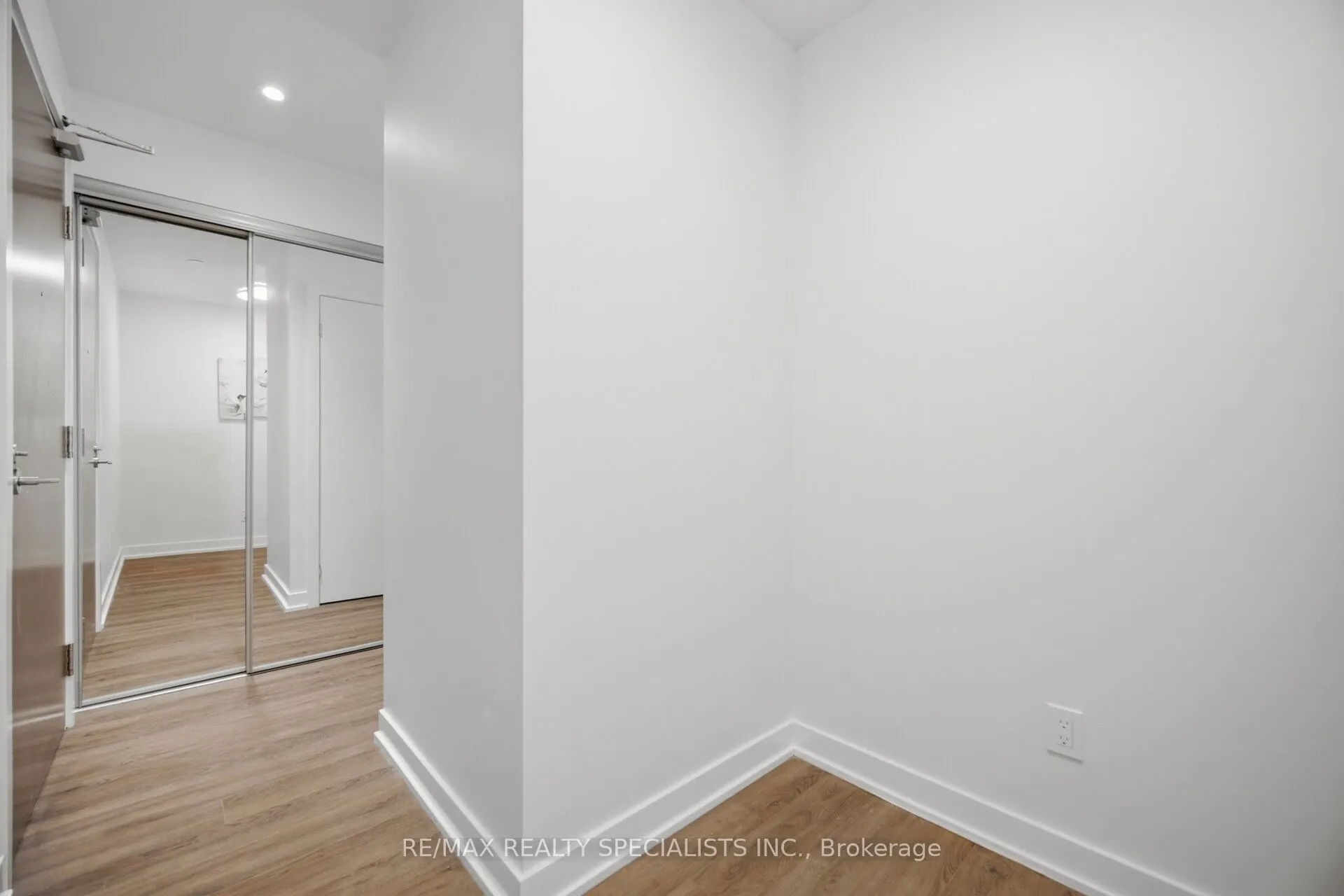 1926 Lake Shore Boulevard #2711