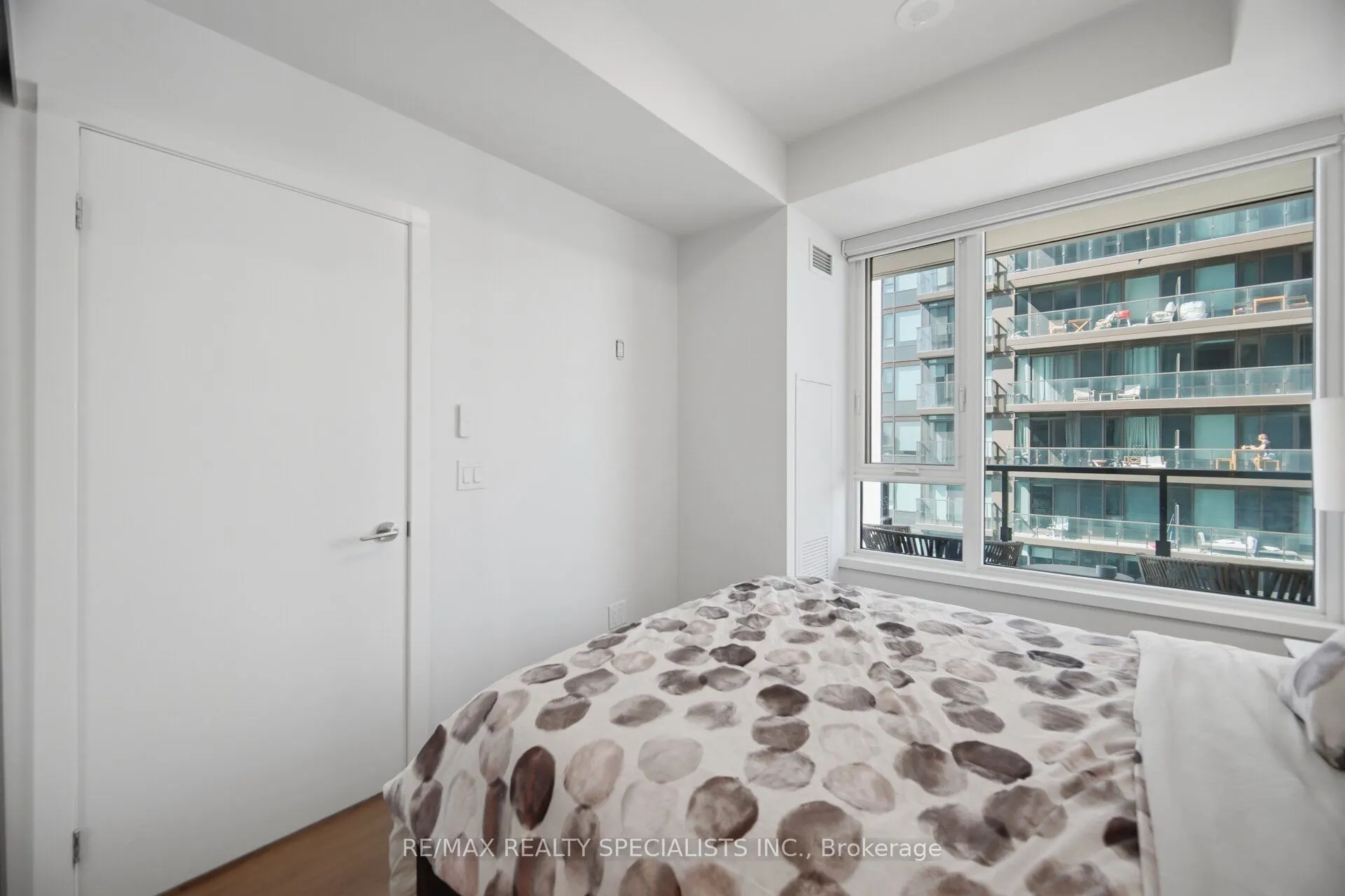 1926 Lake Shore Boulevard #2711