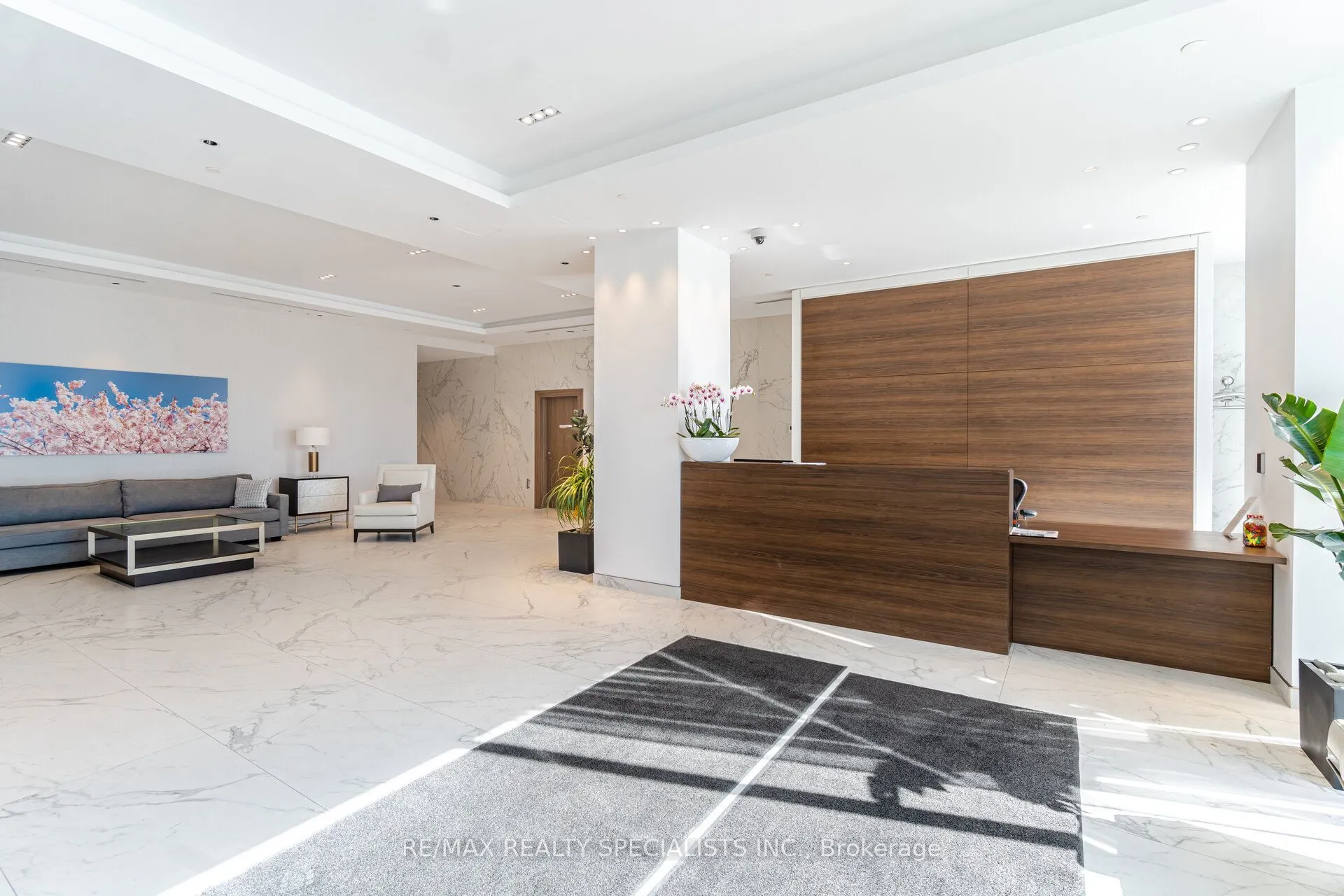 1926 Lake Shore Boulevard #2711