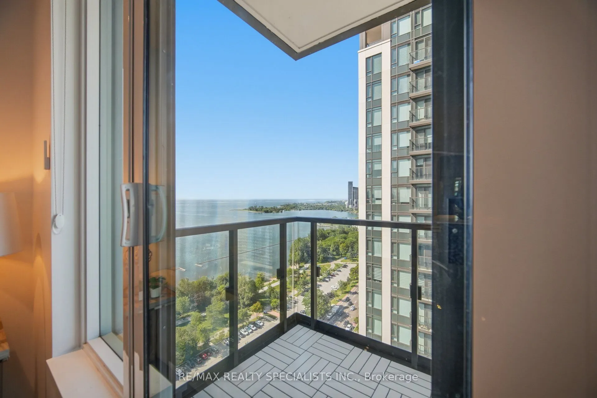 1926 Lake Shore Boulevard #2711