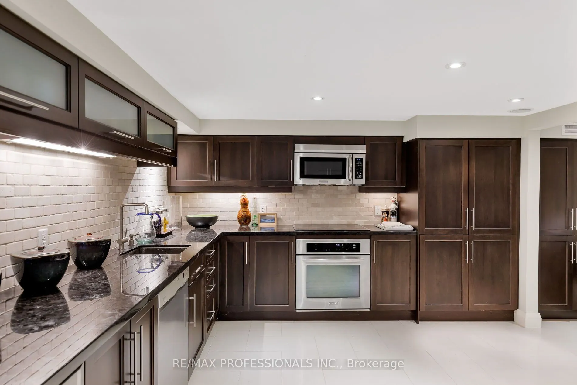 19 The Kingsway