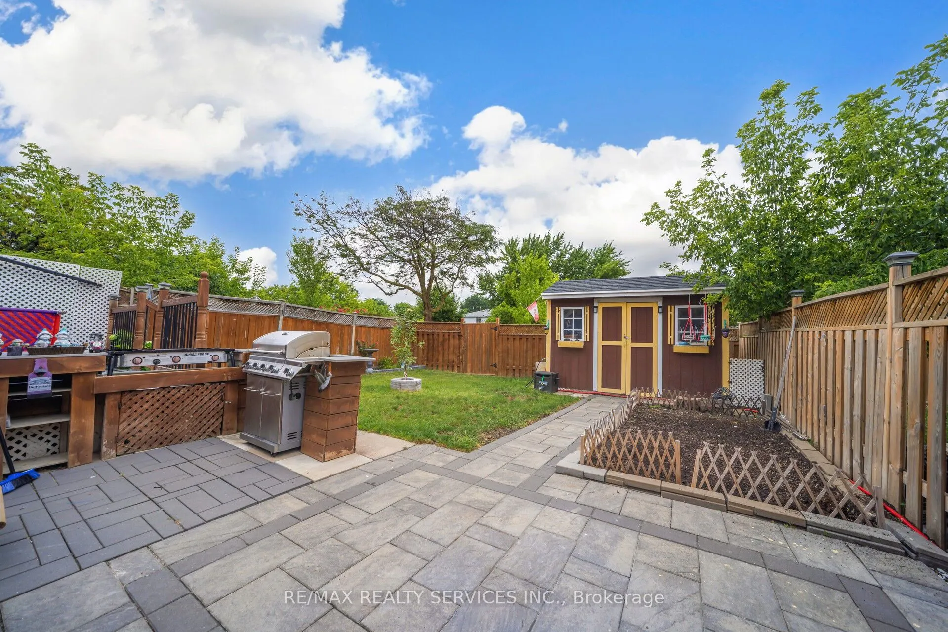 3 Grand Valley Drive