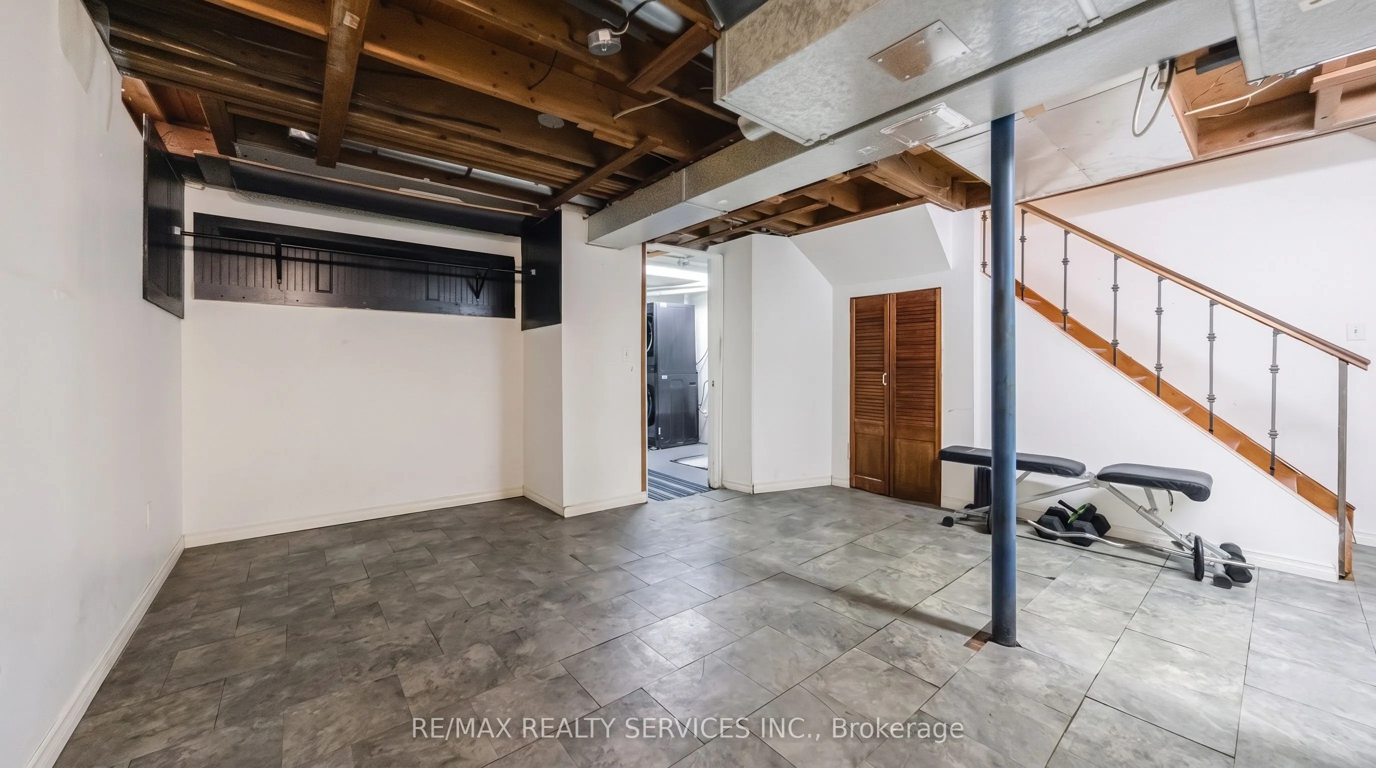 3 Grand Valley Drive