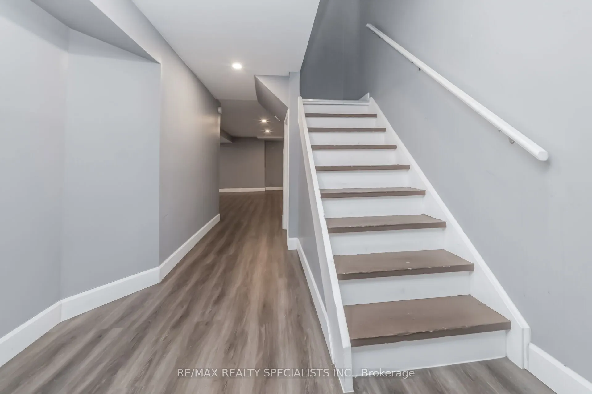33 Greenwich Circle #33