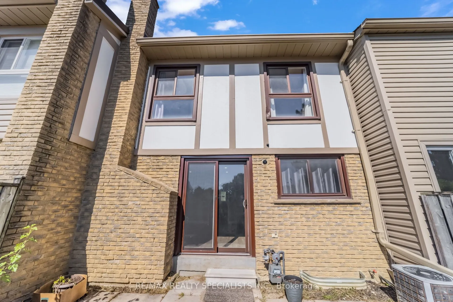 33 Greenwich Circle #33