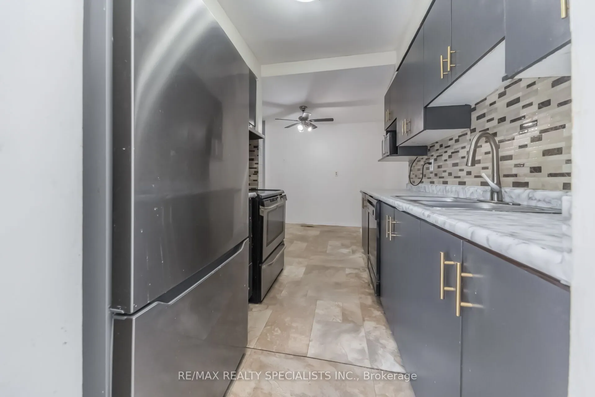 33 Greenwich Circle #33