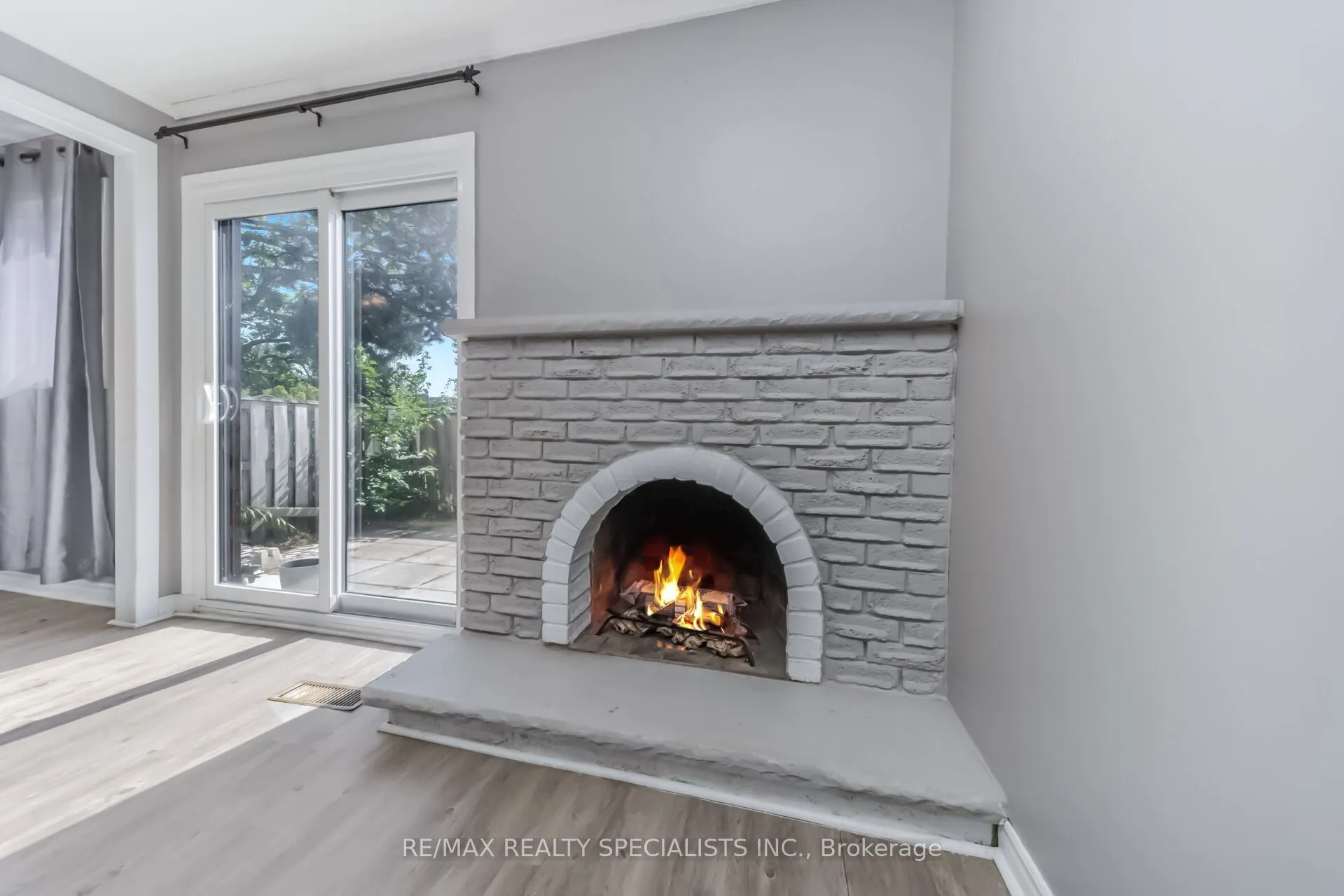 33 Greenwich Circle #33