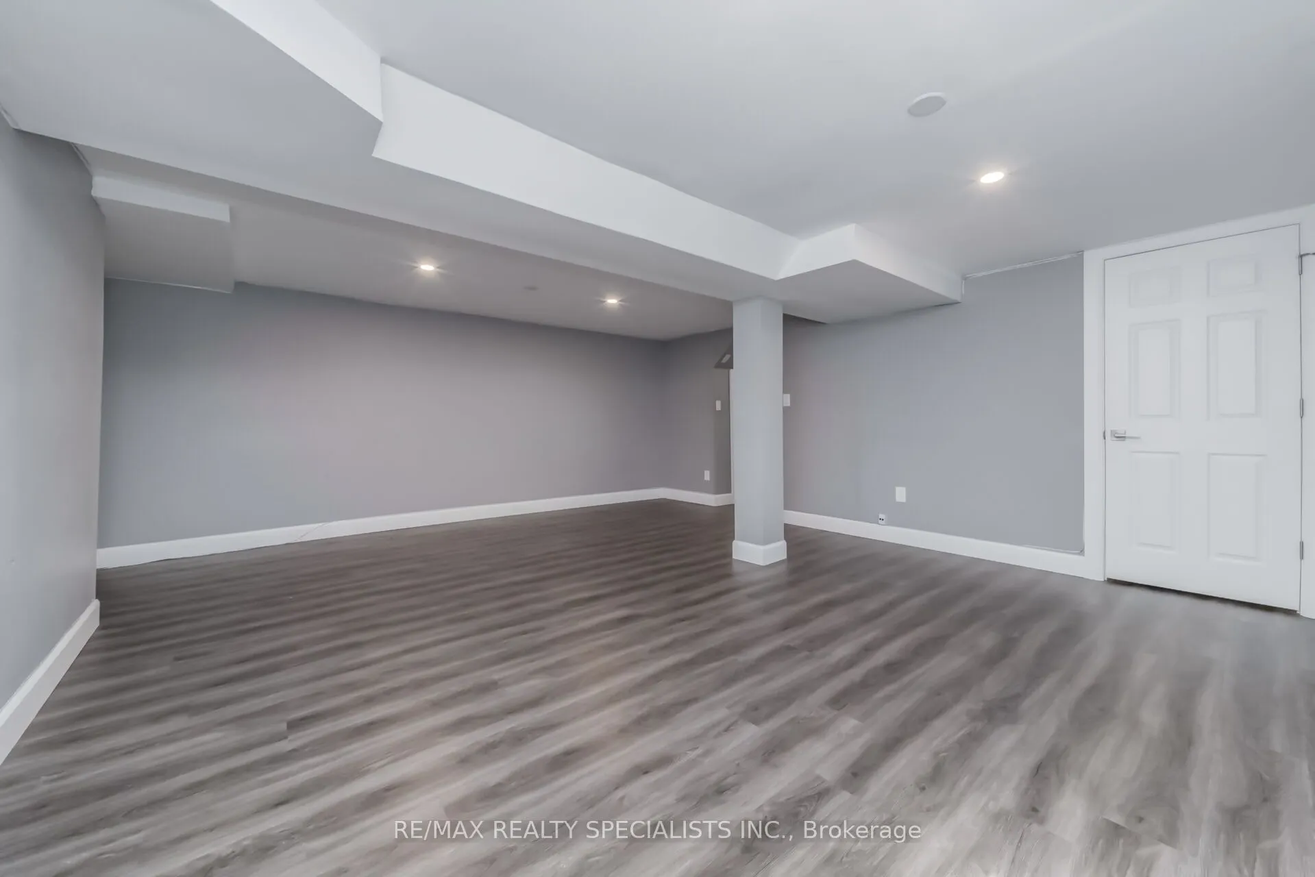 33 Greenwich Circle #33