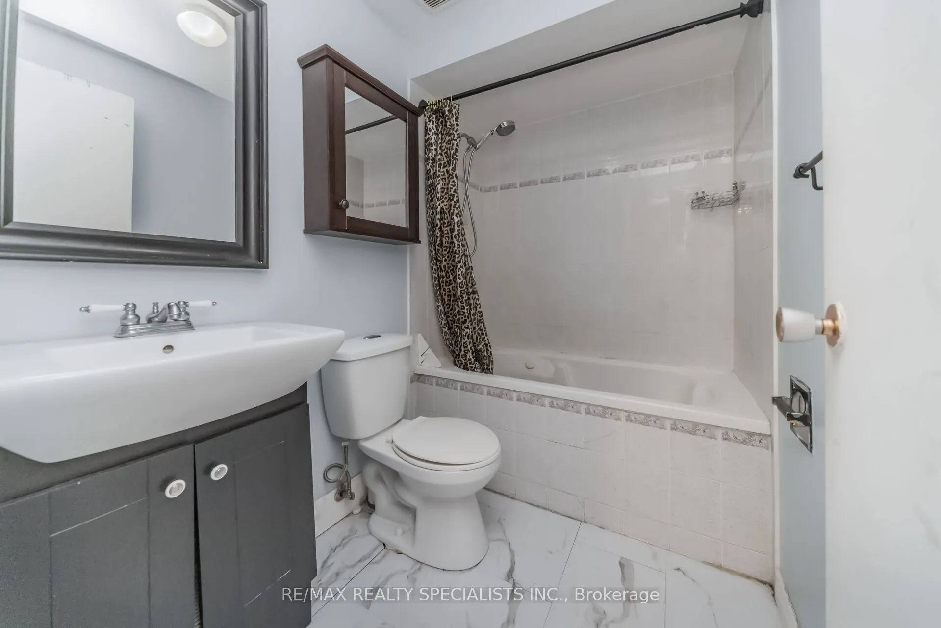 33 Greenwich Circle #33